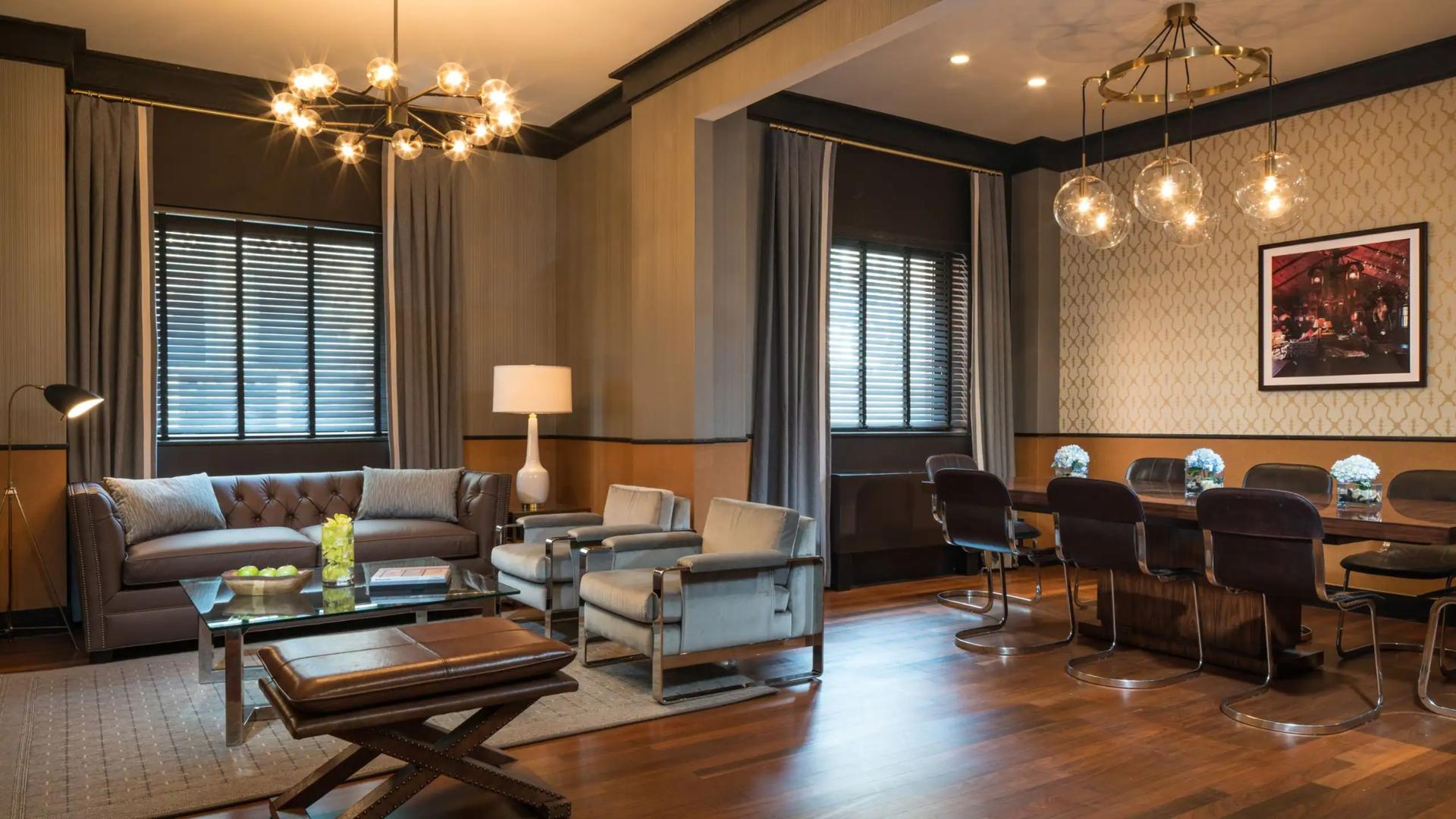 Penthouse Suite