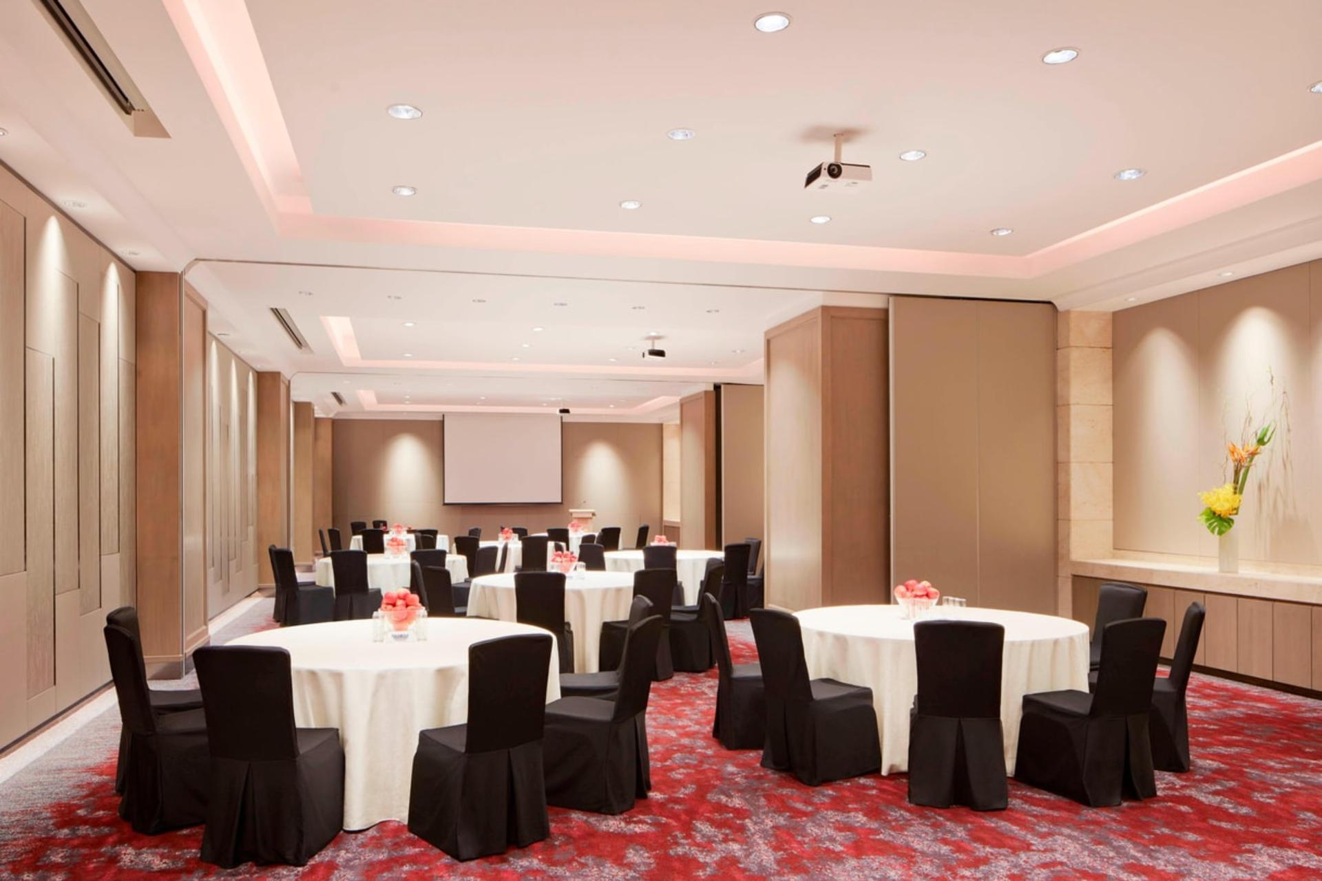 Topaz & Opal Room