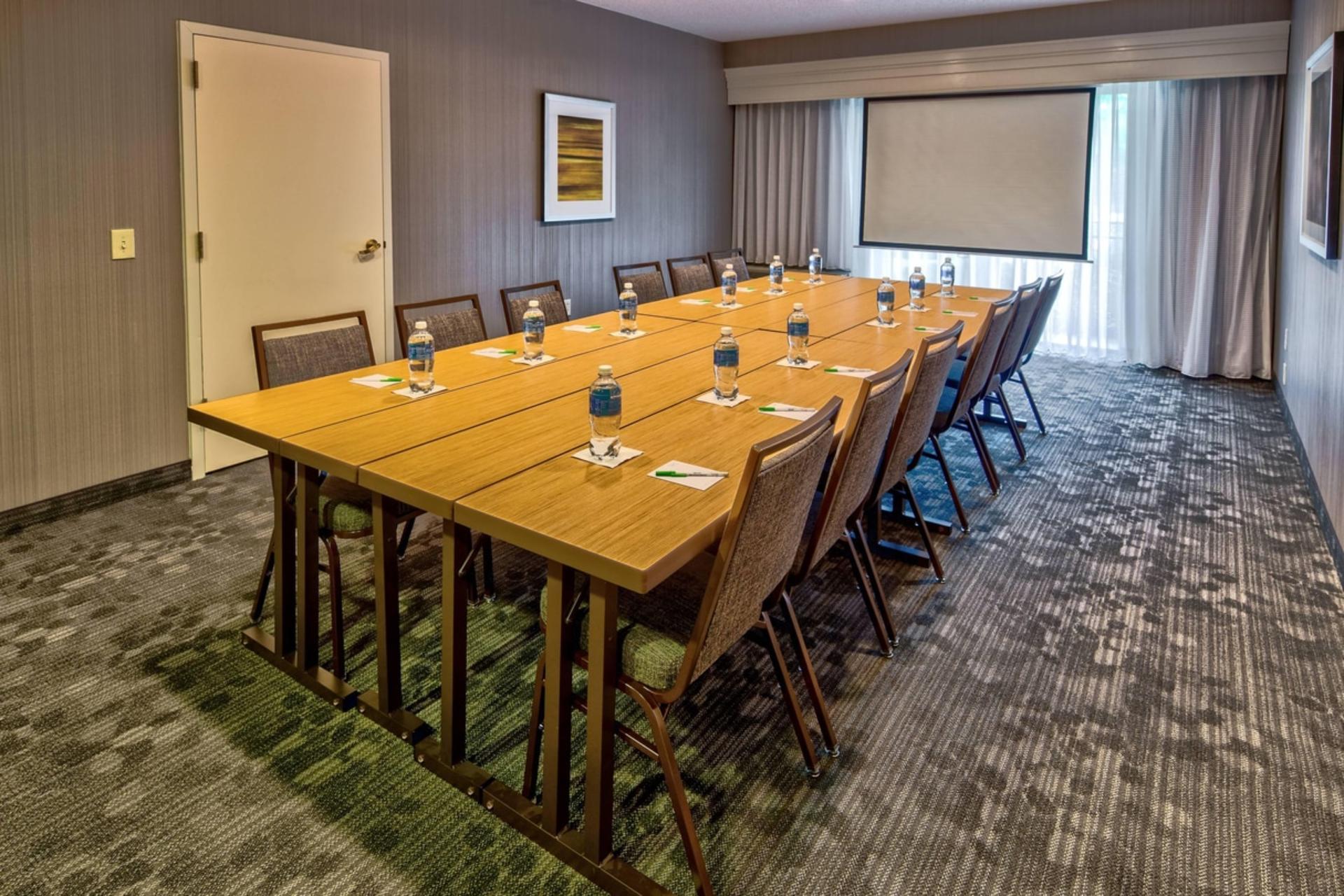 Silver Star Room