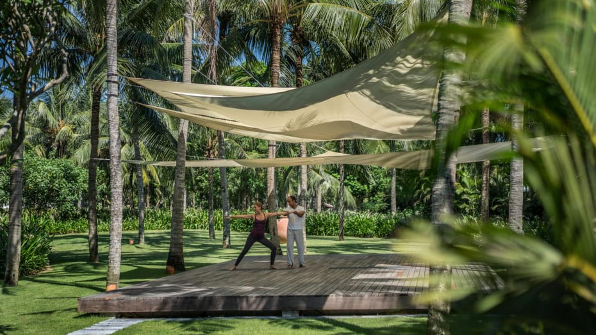 Spa Garden & Deck