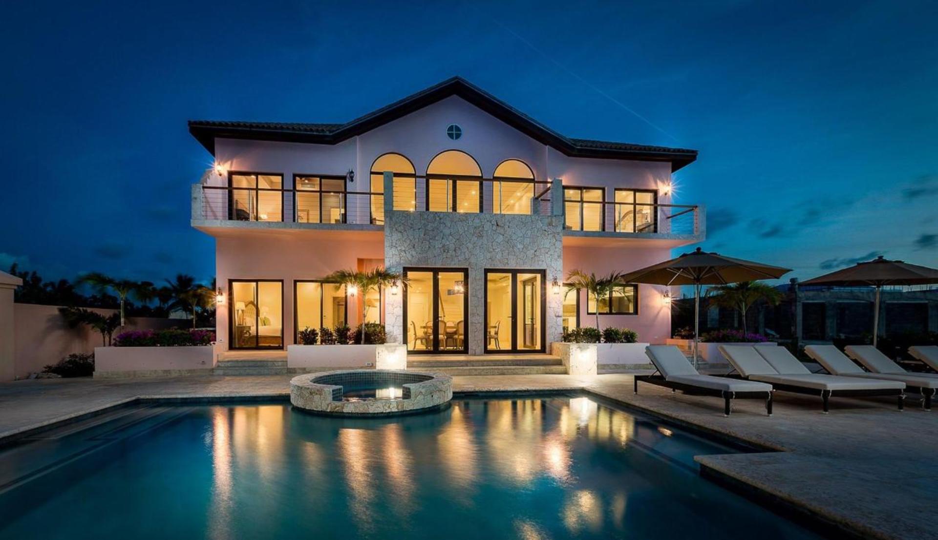Full Buyout Of The Frangipani Beach Resort