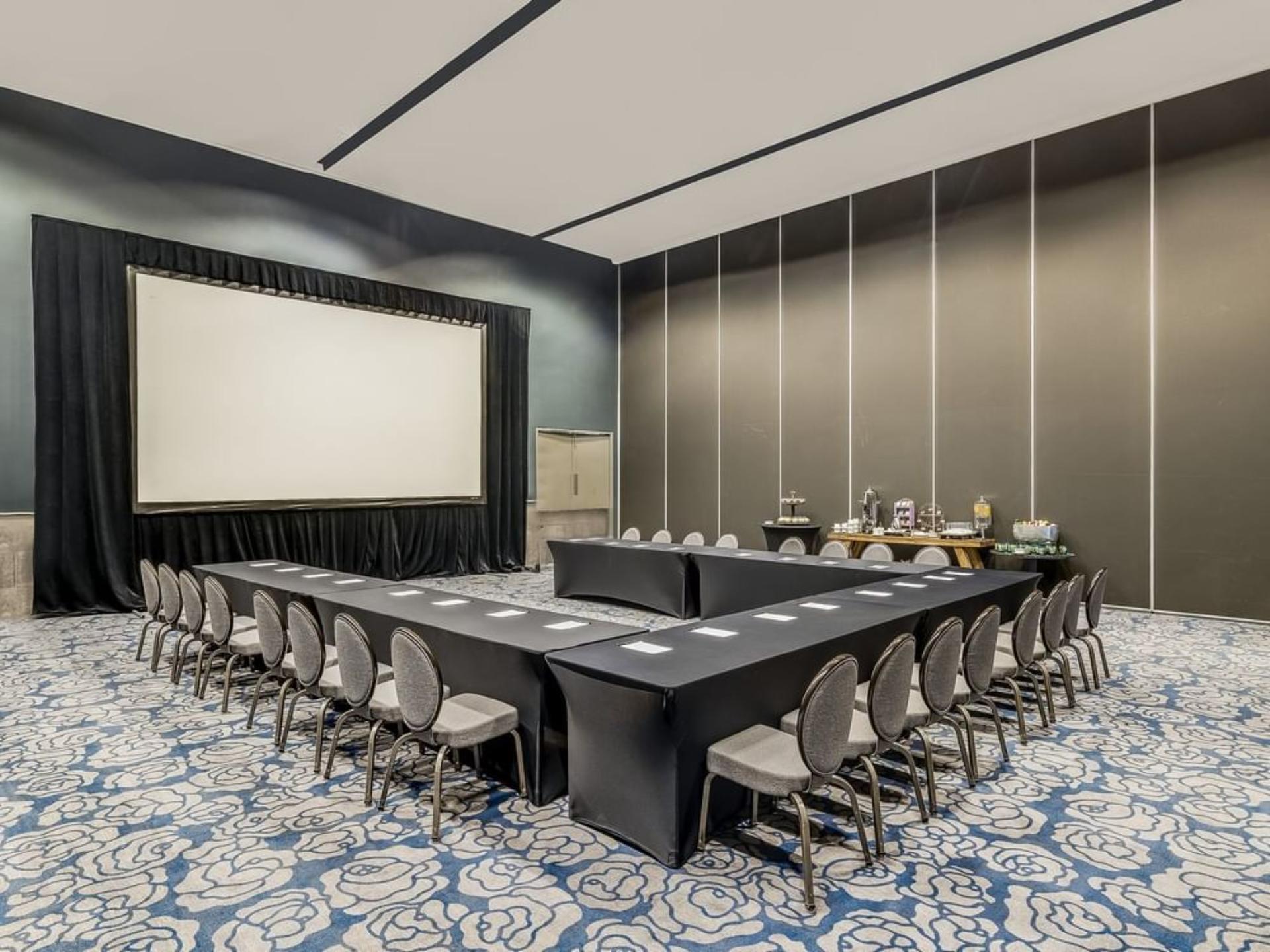 Allende room