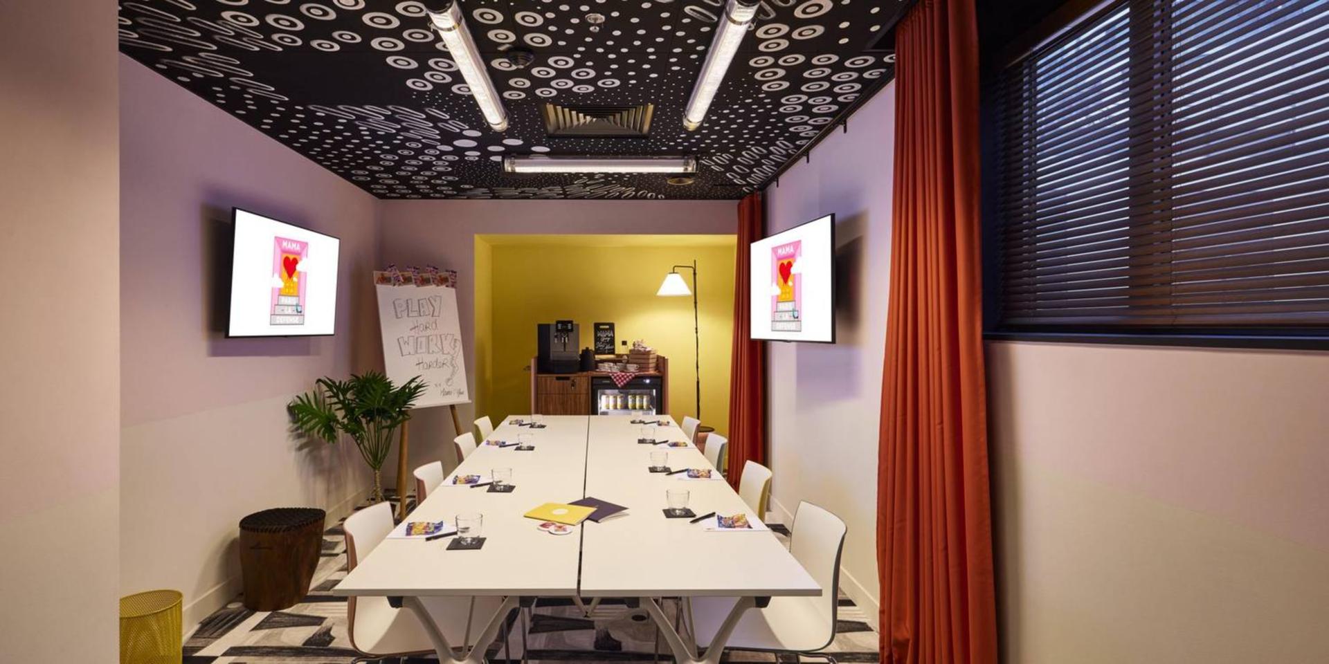 Studio 2