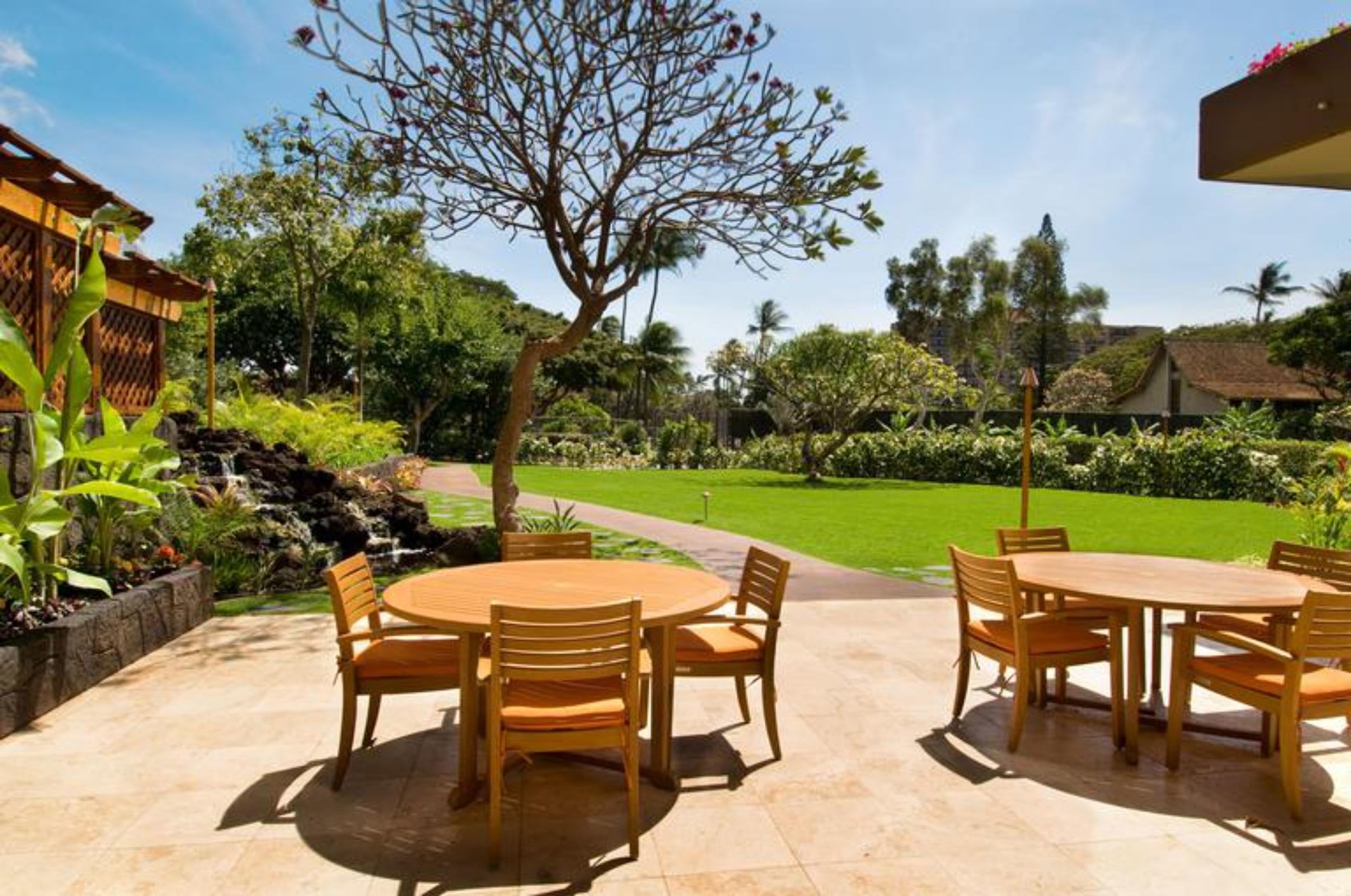 Honu Lanai & Lawn
