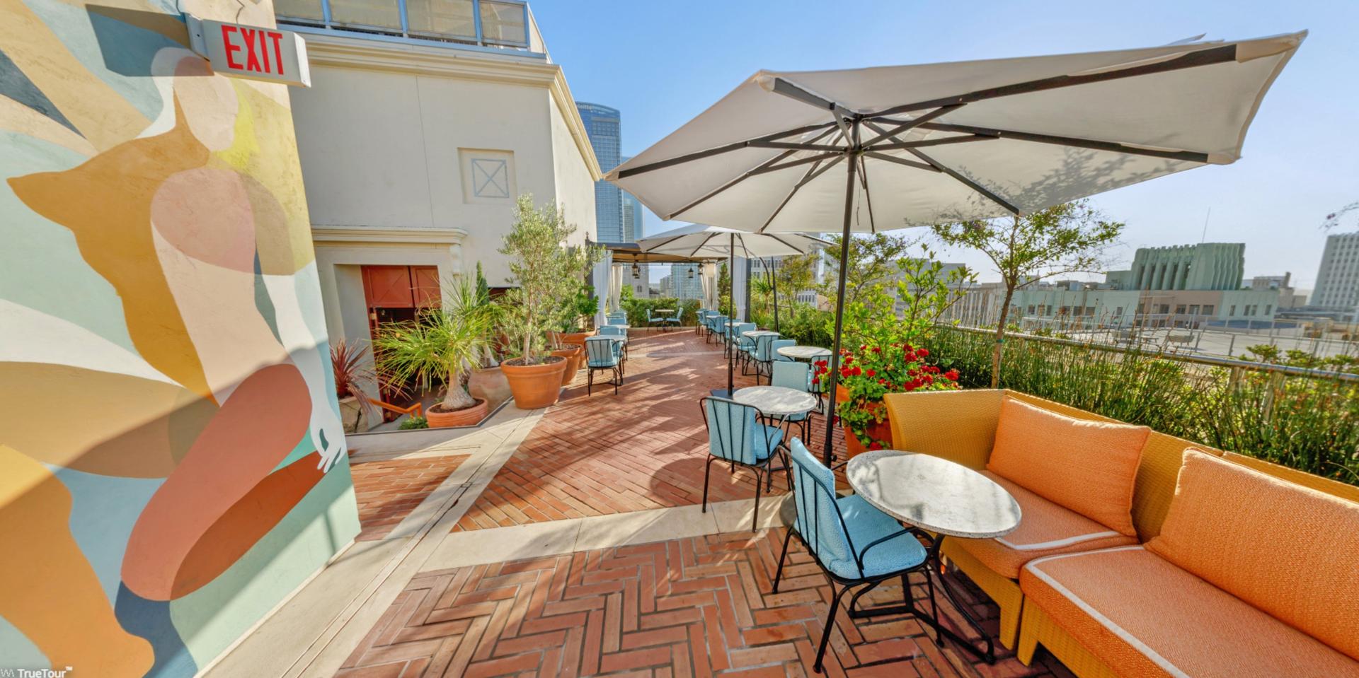 Bar Clara South Patio