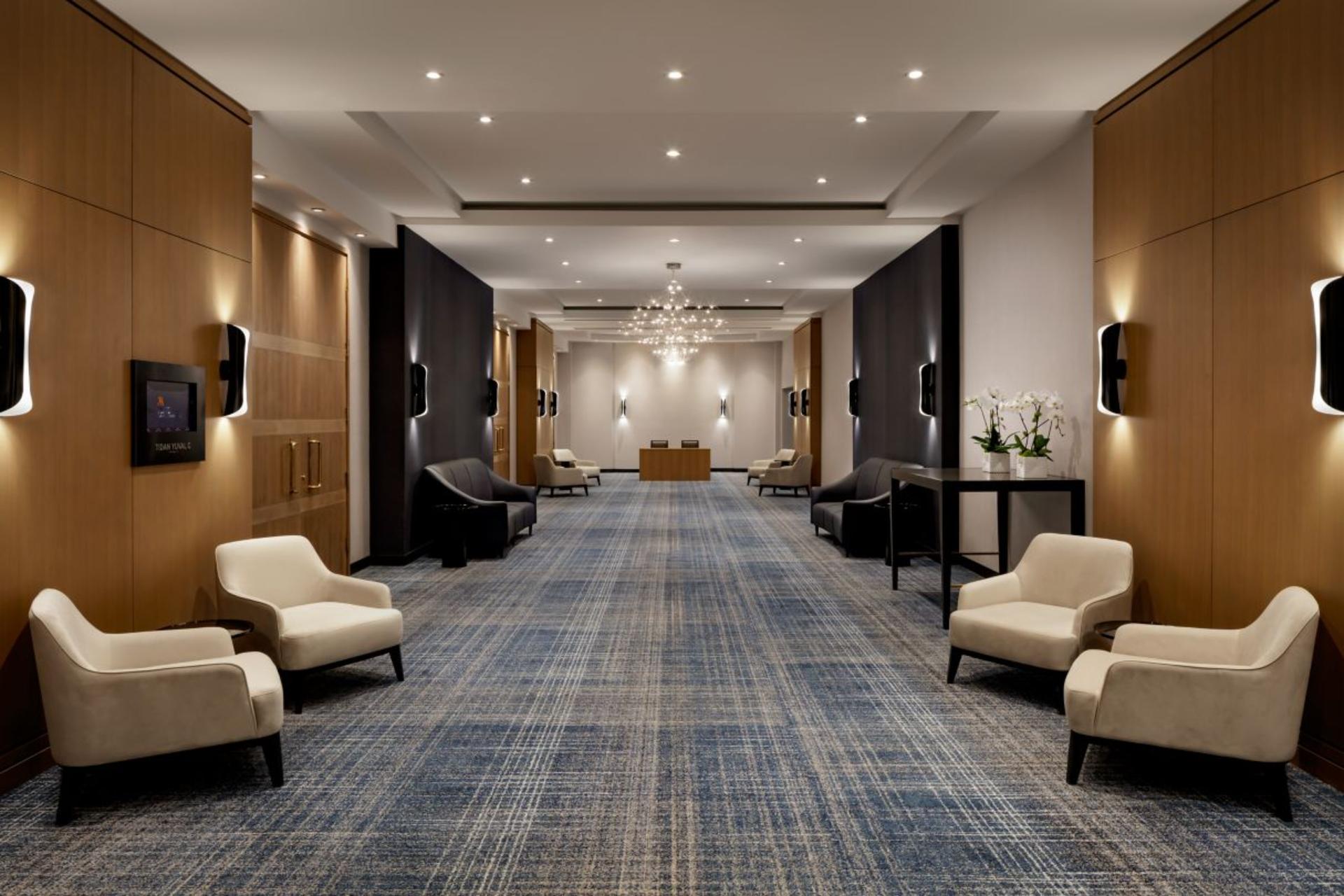 Tidan Foyer (Lobby Level)