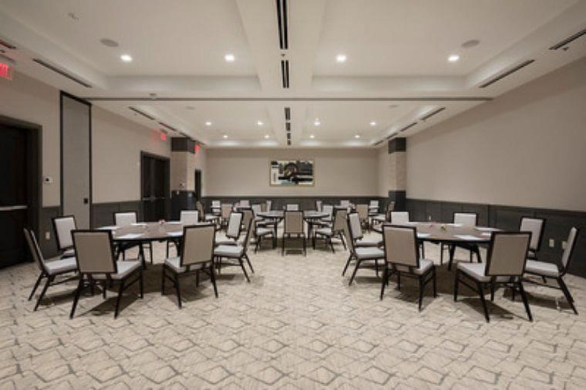 Coqunia Room