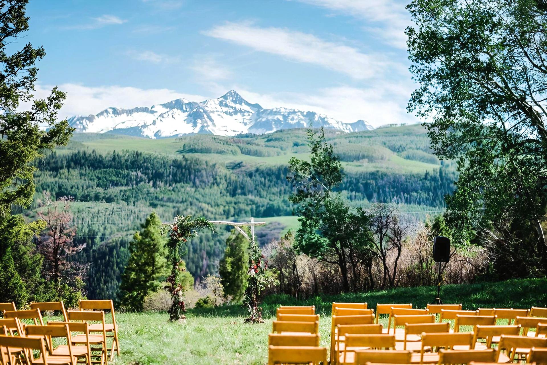 Full Buyout Of The Telluride Sleighs and Wagons