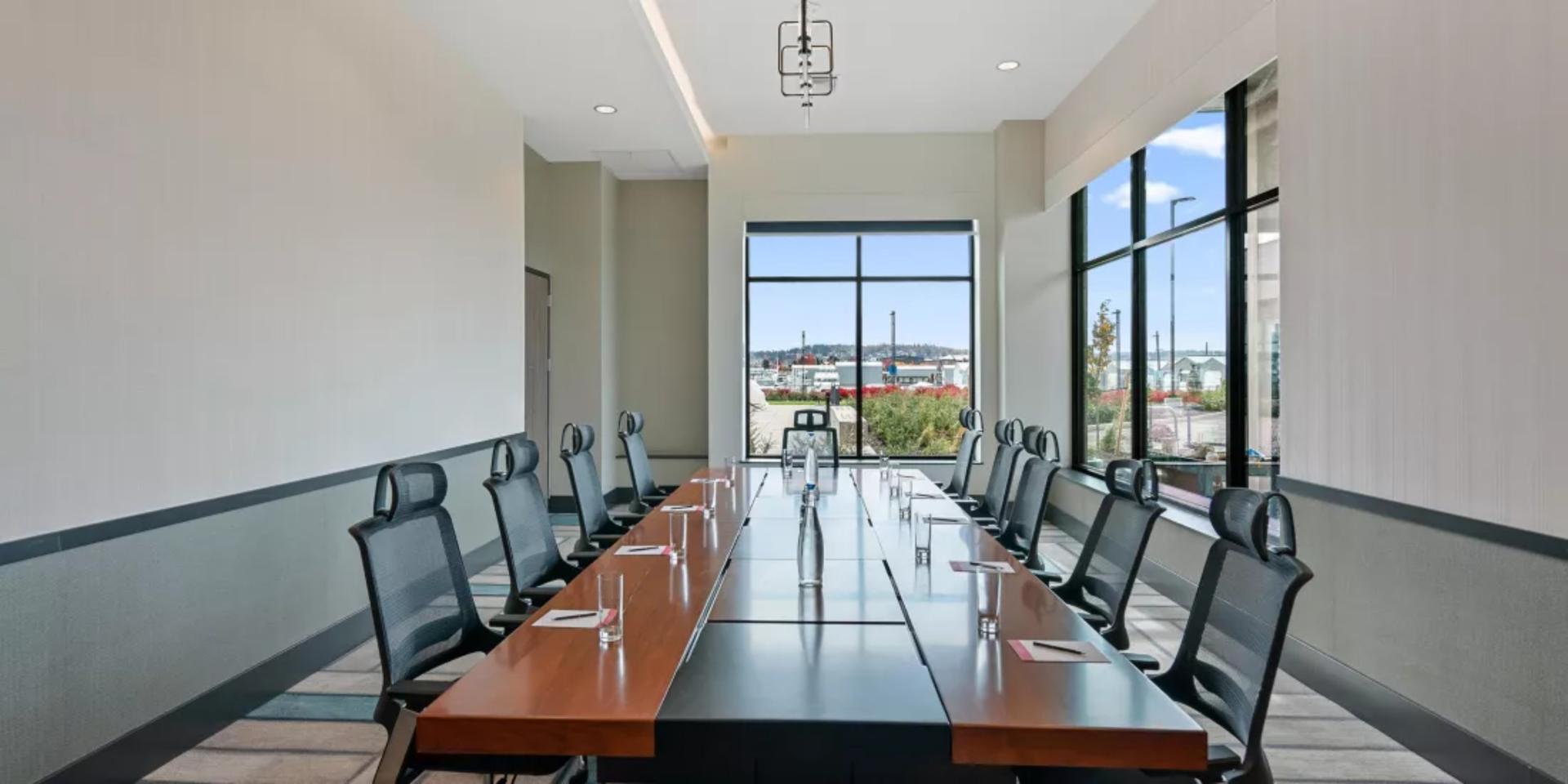 Edgewater Boardroom