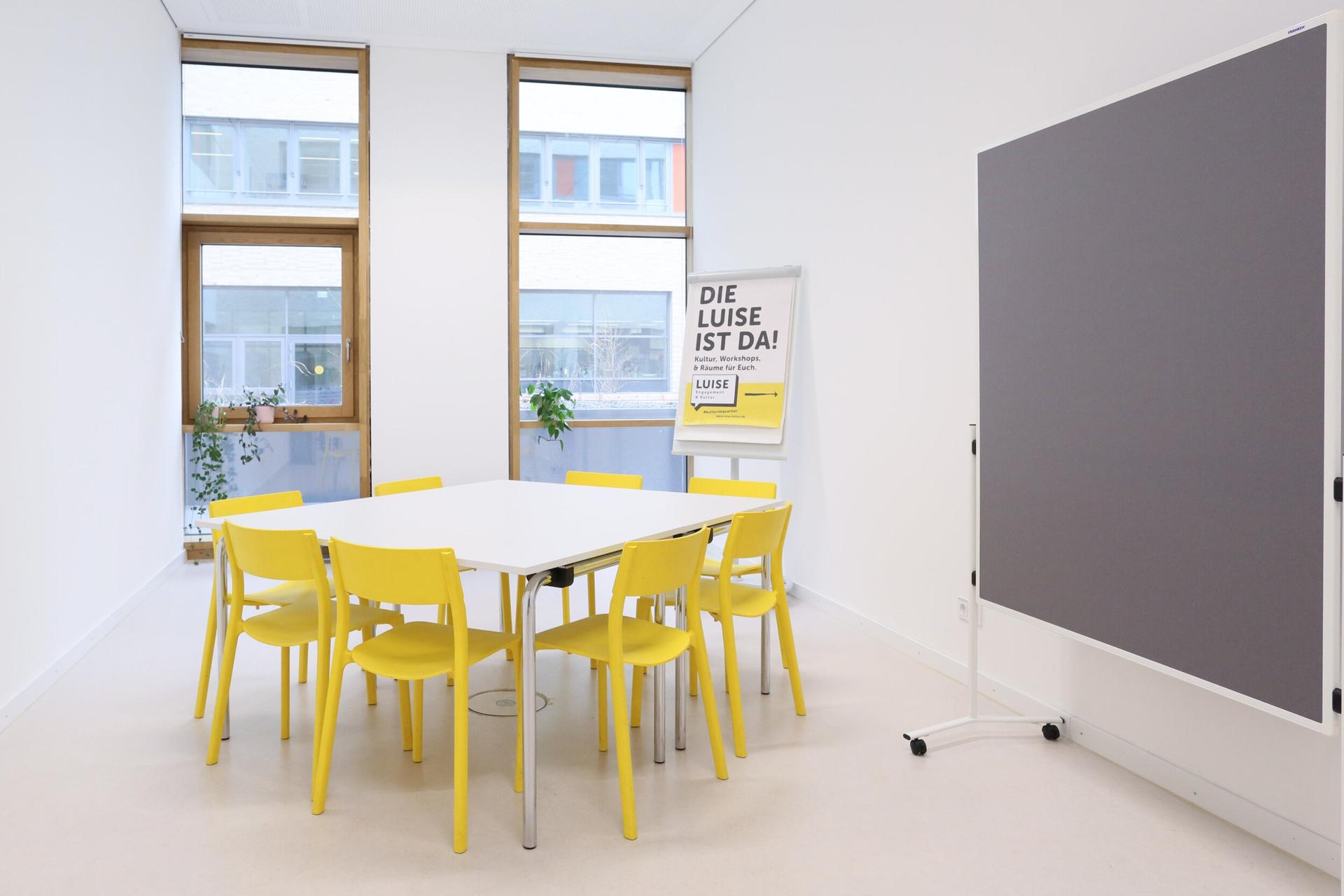 Room 1 | LUISE Thinks