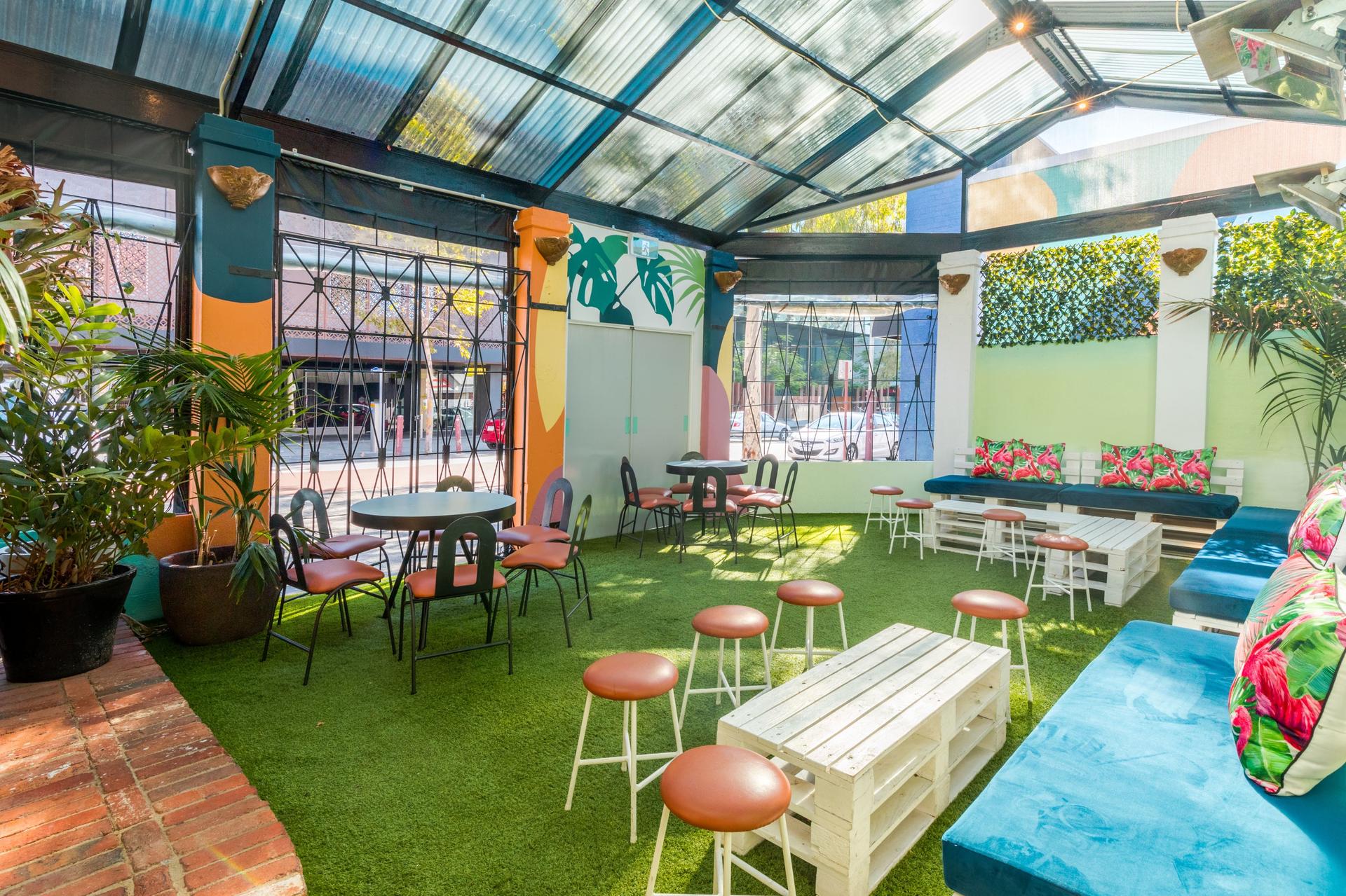Full Buyout Of The Neon Palms