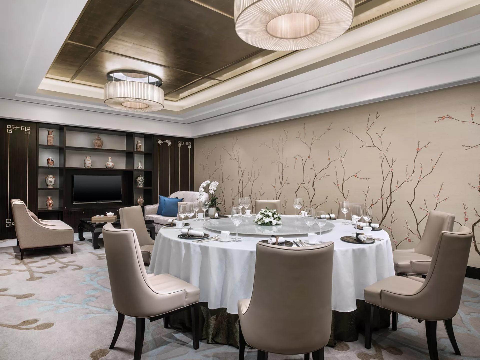 Ming Court - Yuan