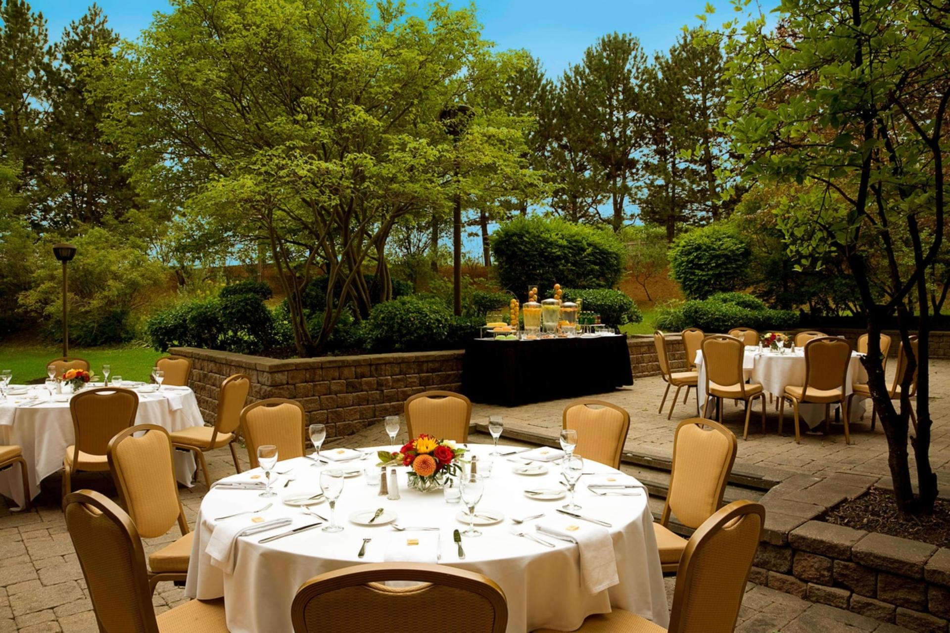 Outdoor Patio (Seasonal)