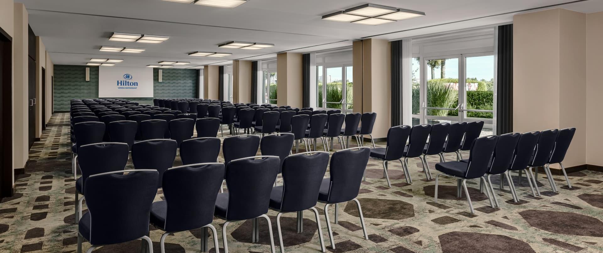 Riverside Suite 2