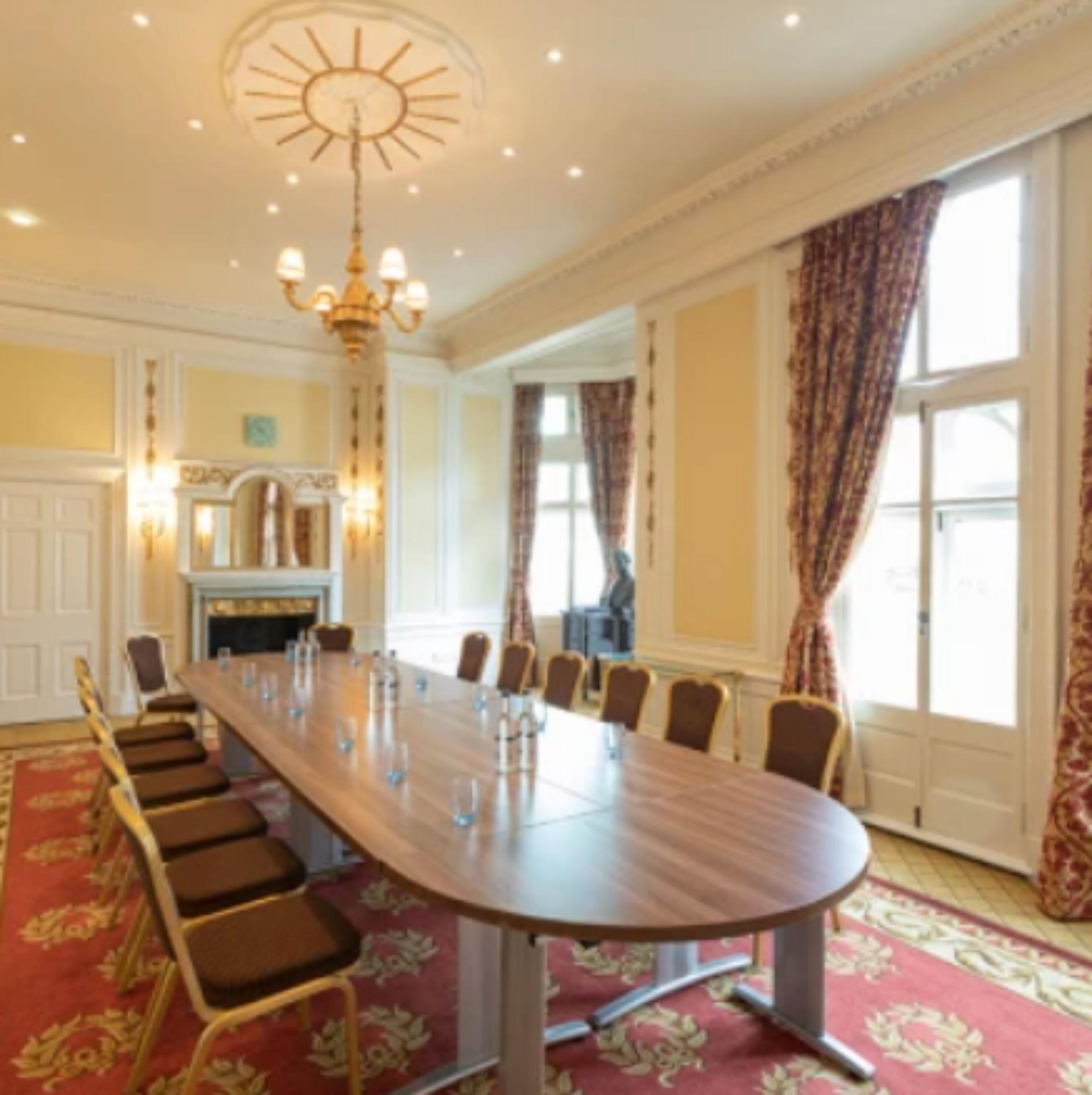 Rolls & Royce Suite