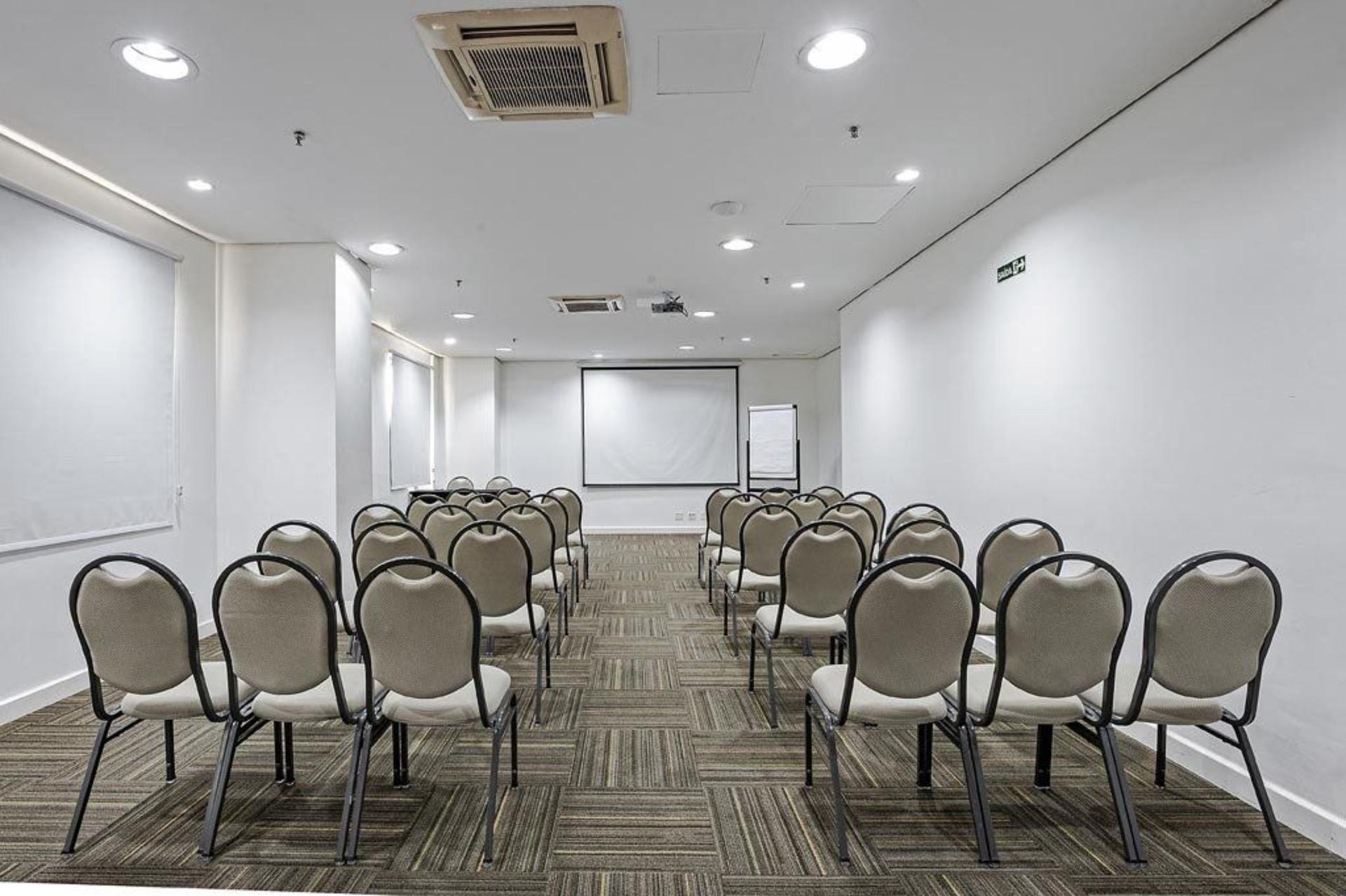 Canário Room