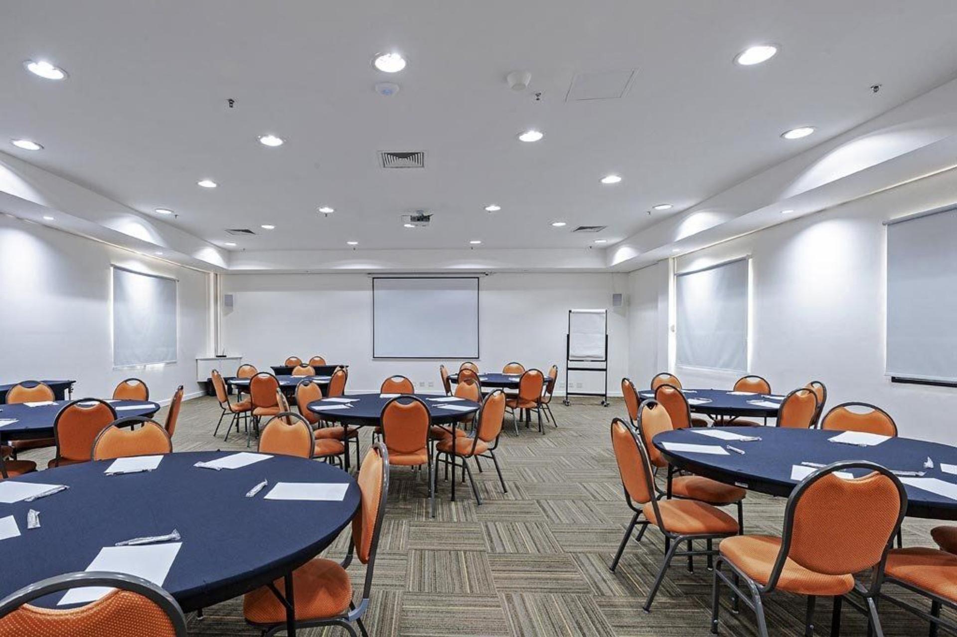 Rouxinol Room