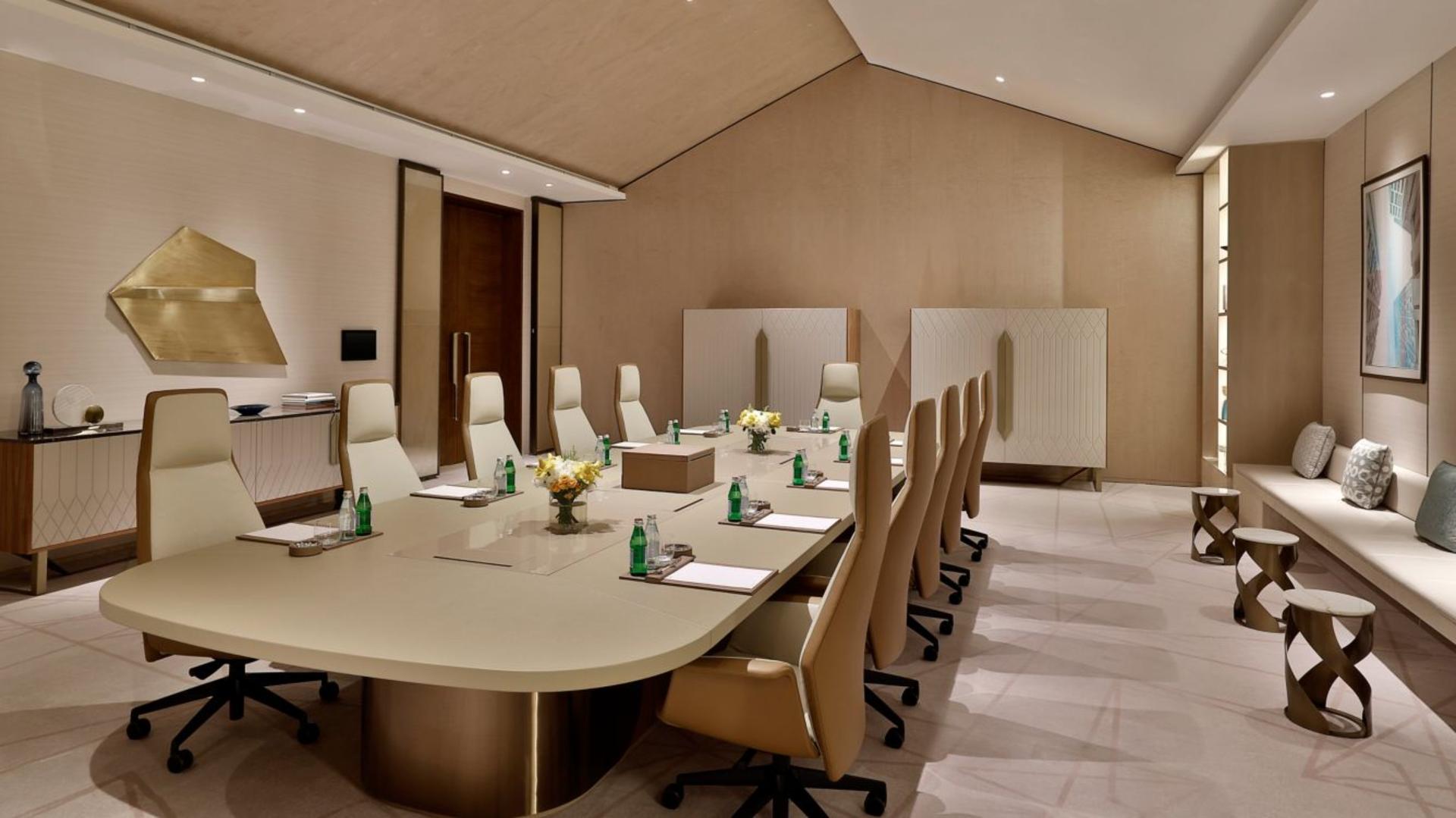 VIP Astor Boardroom