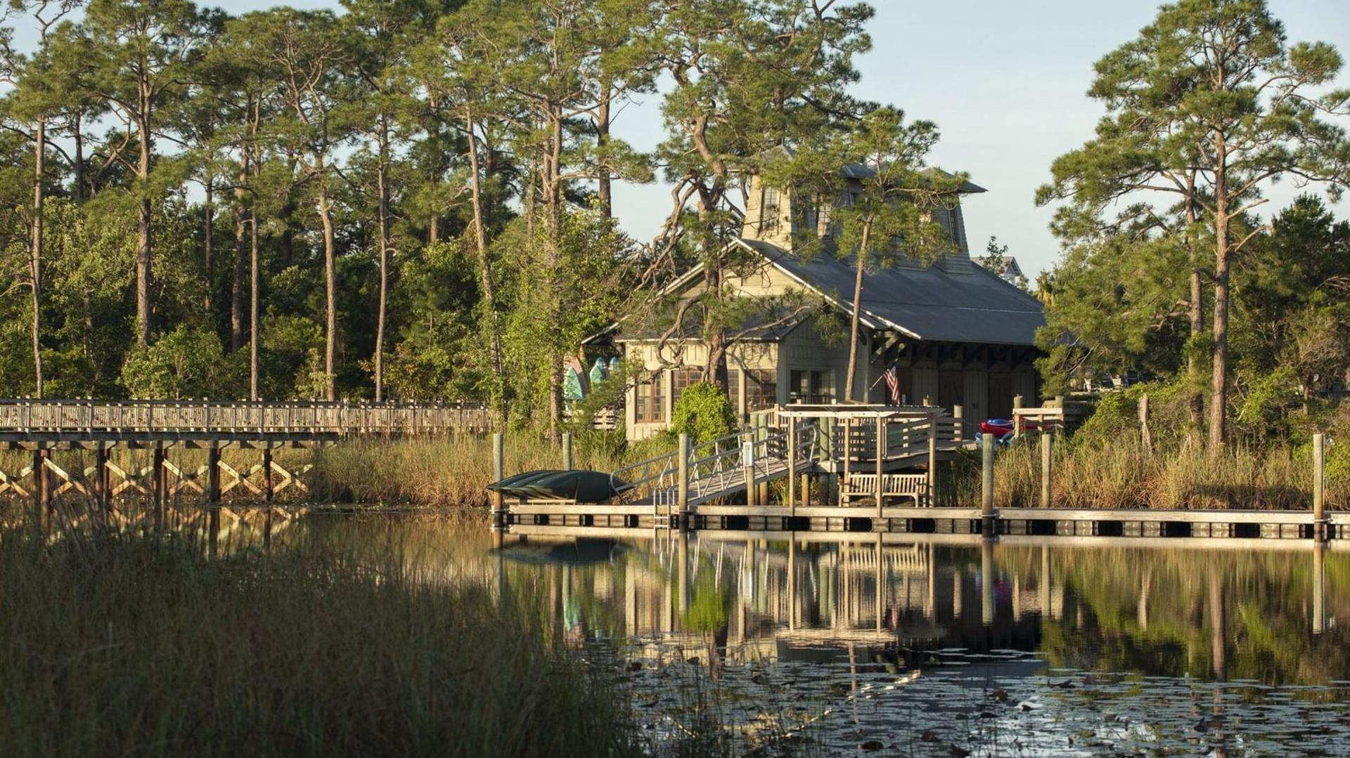 WaterColor BoatHouse