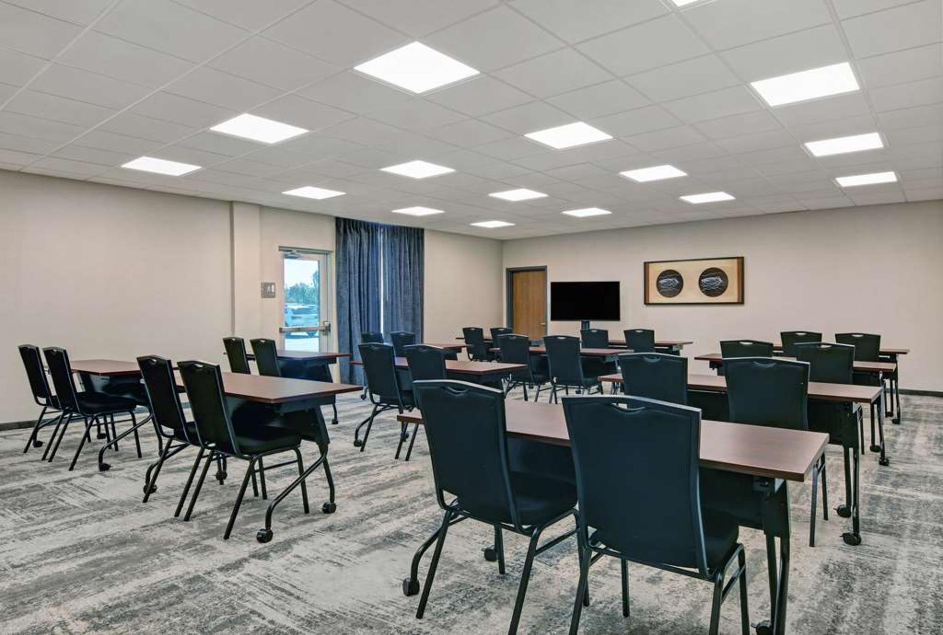 Edison Meeting Room
