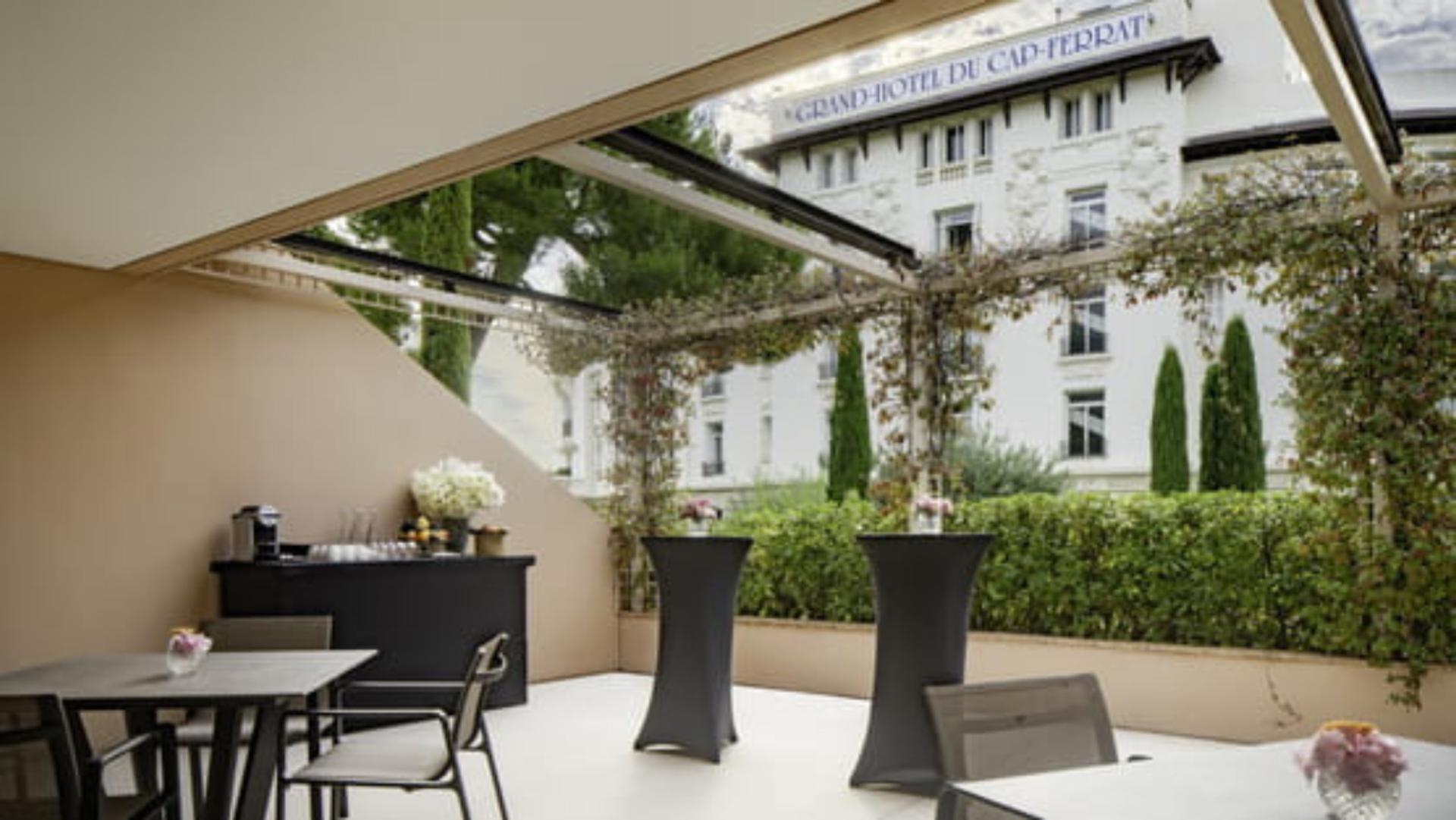 Salon Ferrat