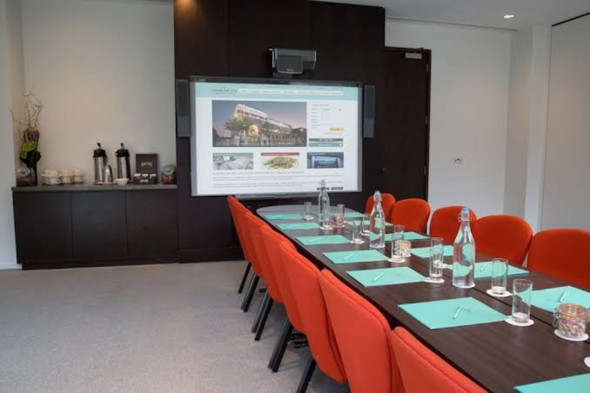 Heron Meeting Room