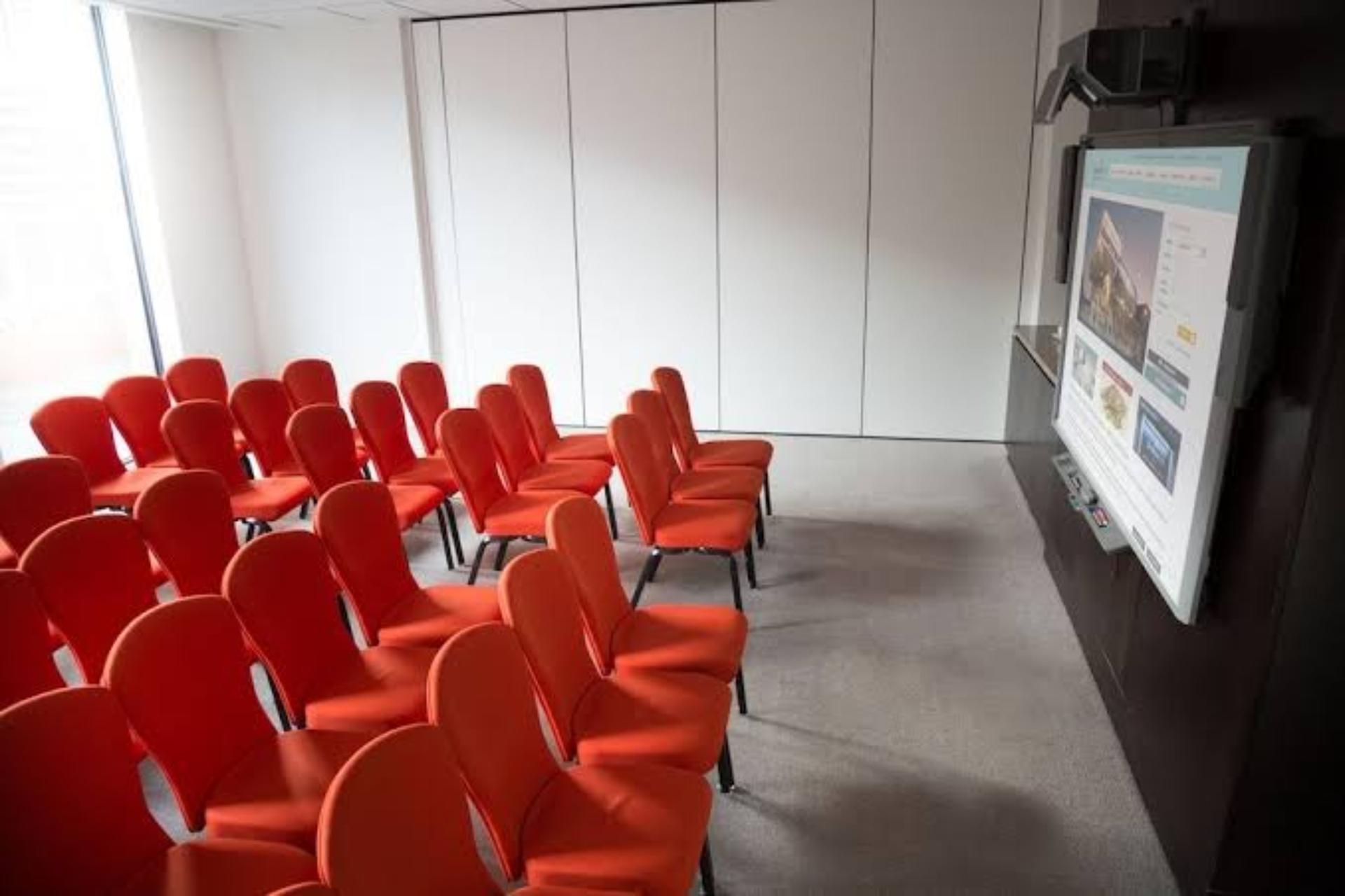 Albatross Meeting Room