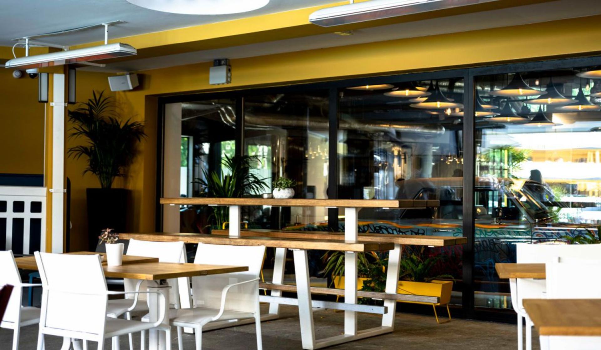 Le Bar Bikini