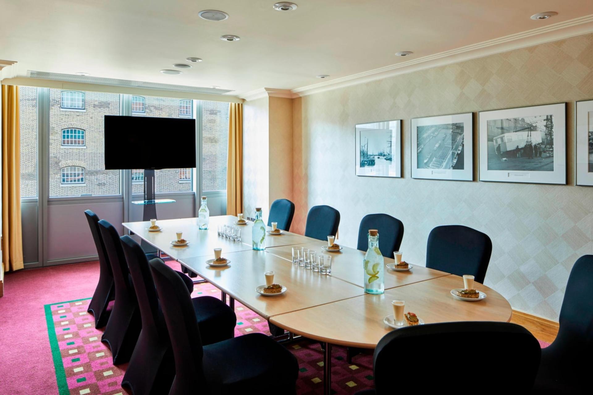 Ebony Room	
