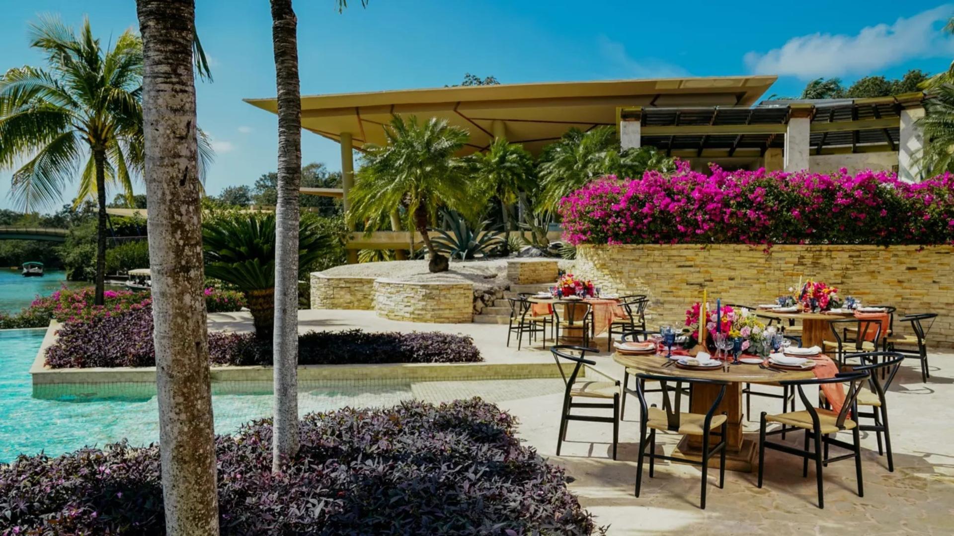 Casa del Lago Pool Deck