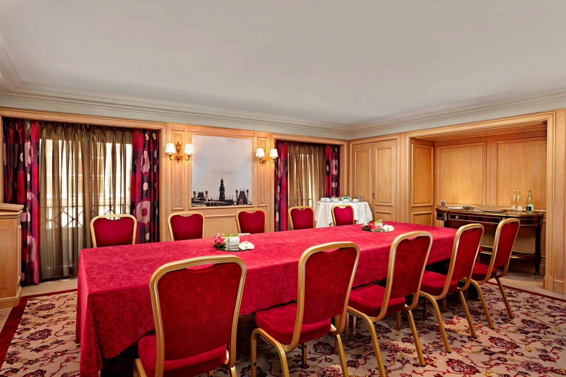 Prestige Boardroom