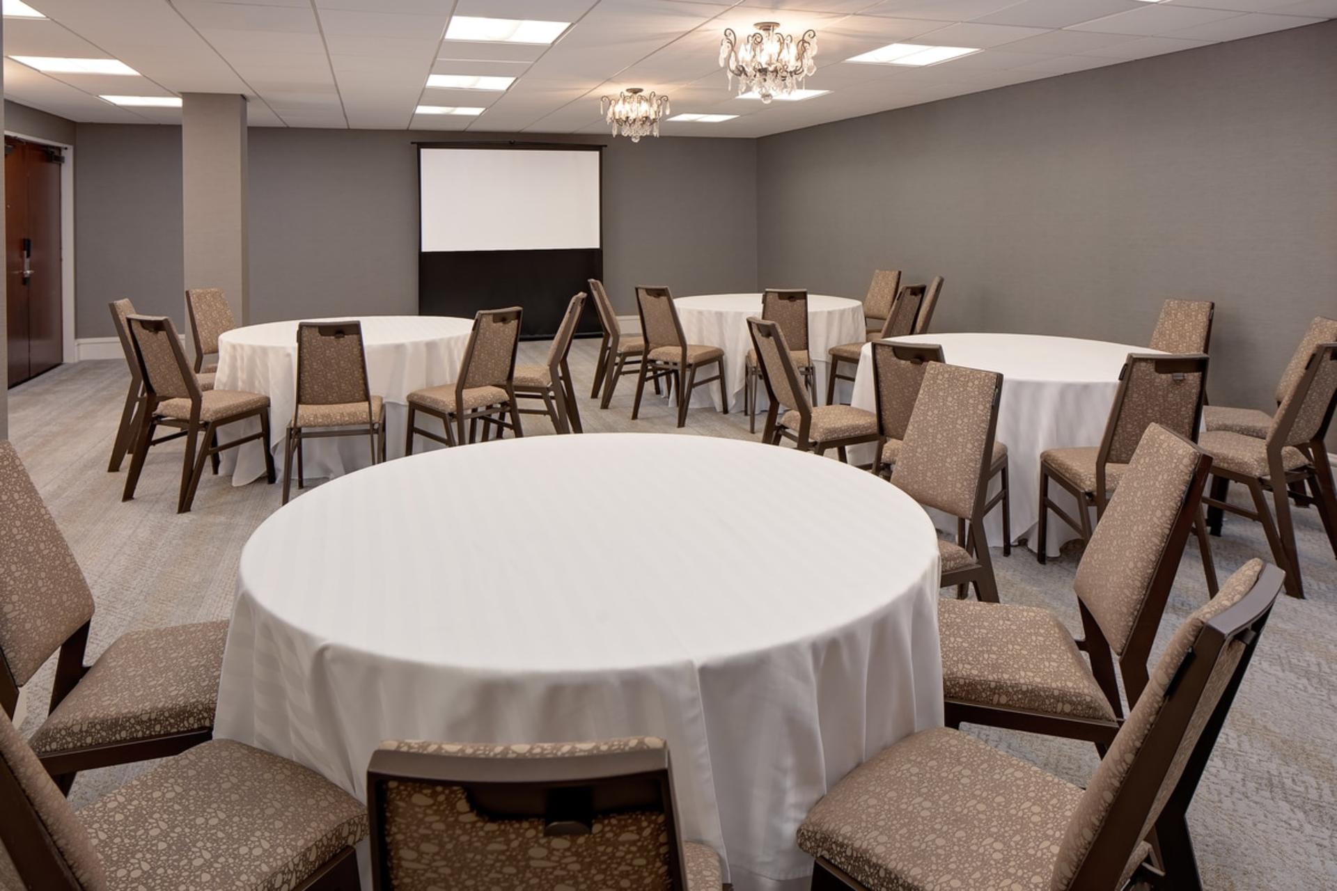 Bloomfield Meeting Room