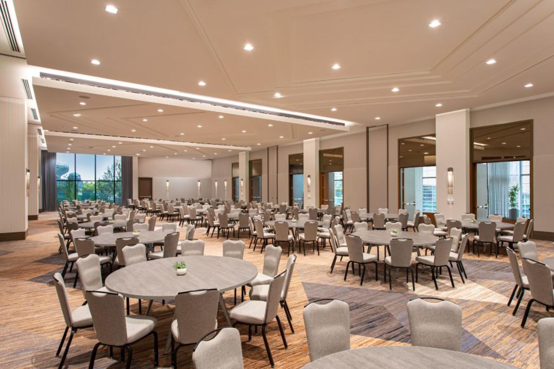 JW Salon C	