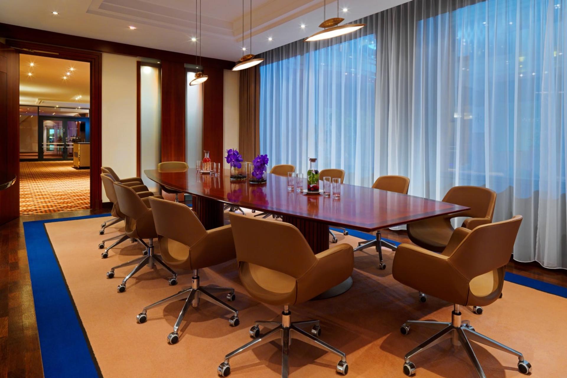 Innsbruck Boardroom