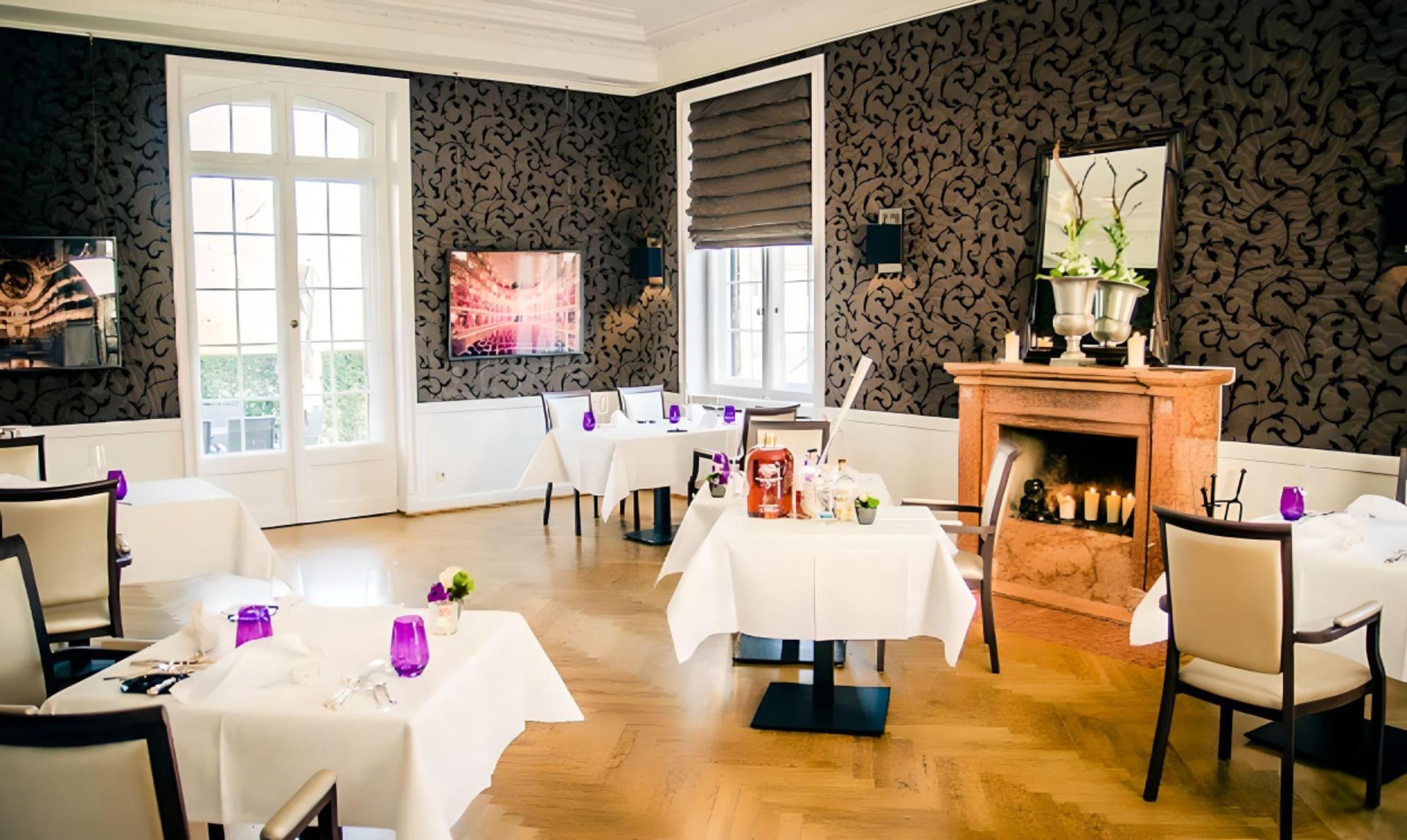 Gourmet Restaurant