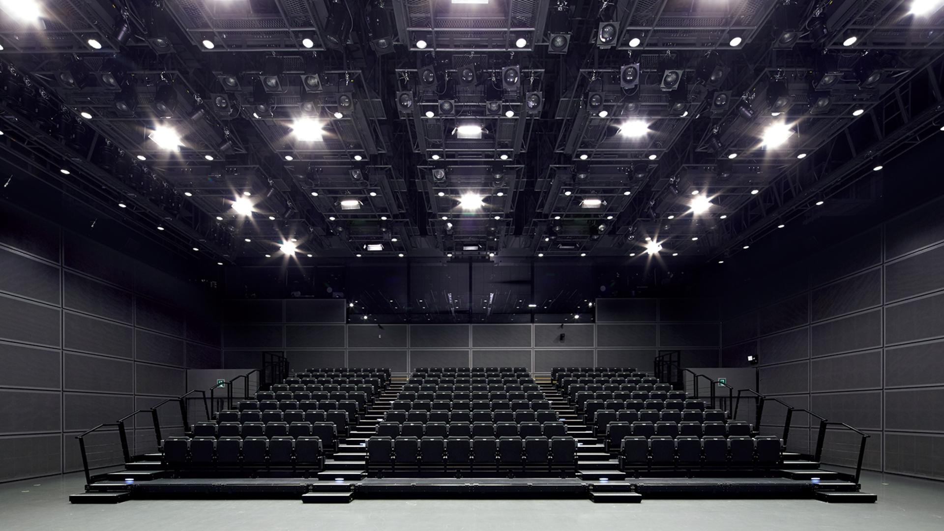 Hall D7
