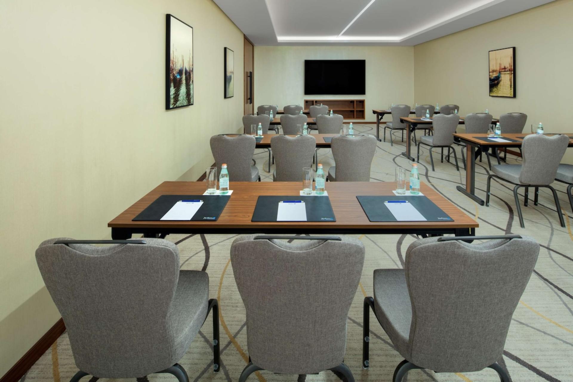 Souq Meeting Room