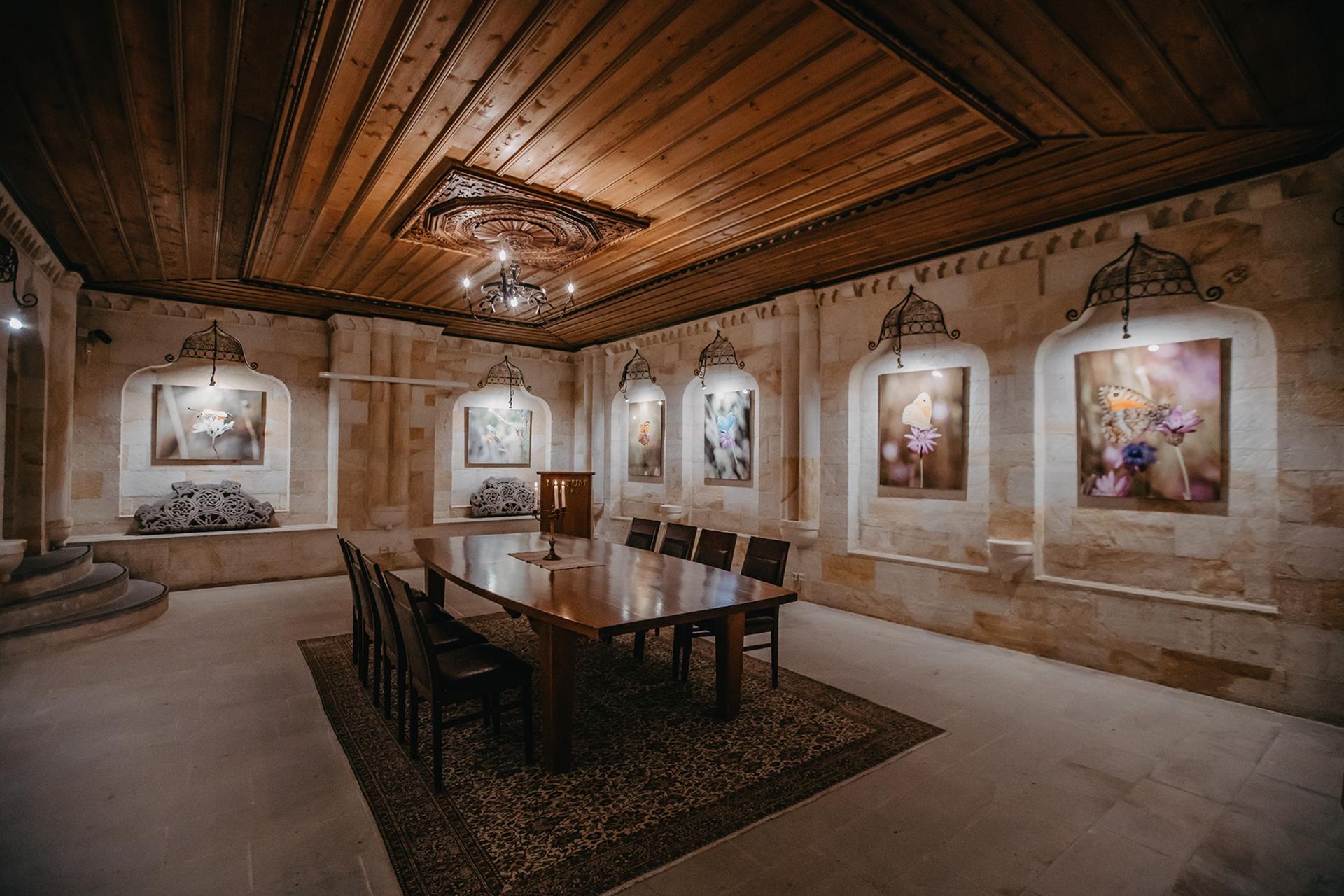 Meeting & Art Point