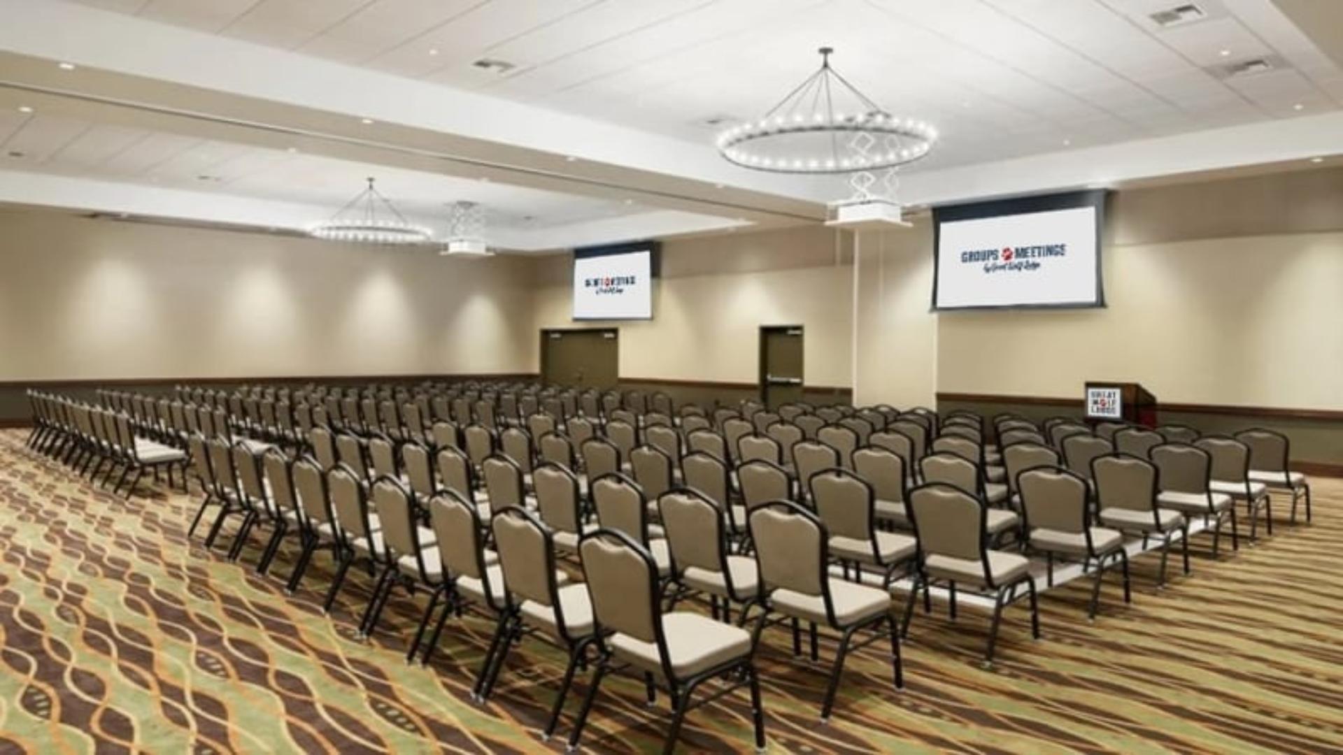 Great Wolf Ballroom II