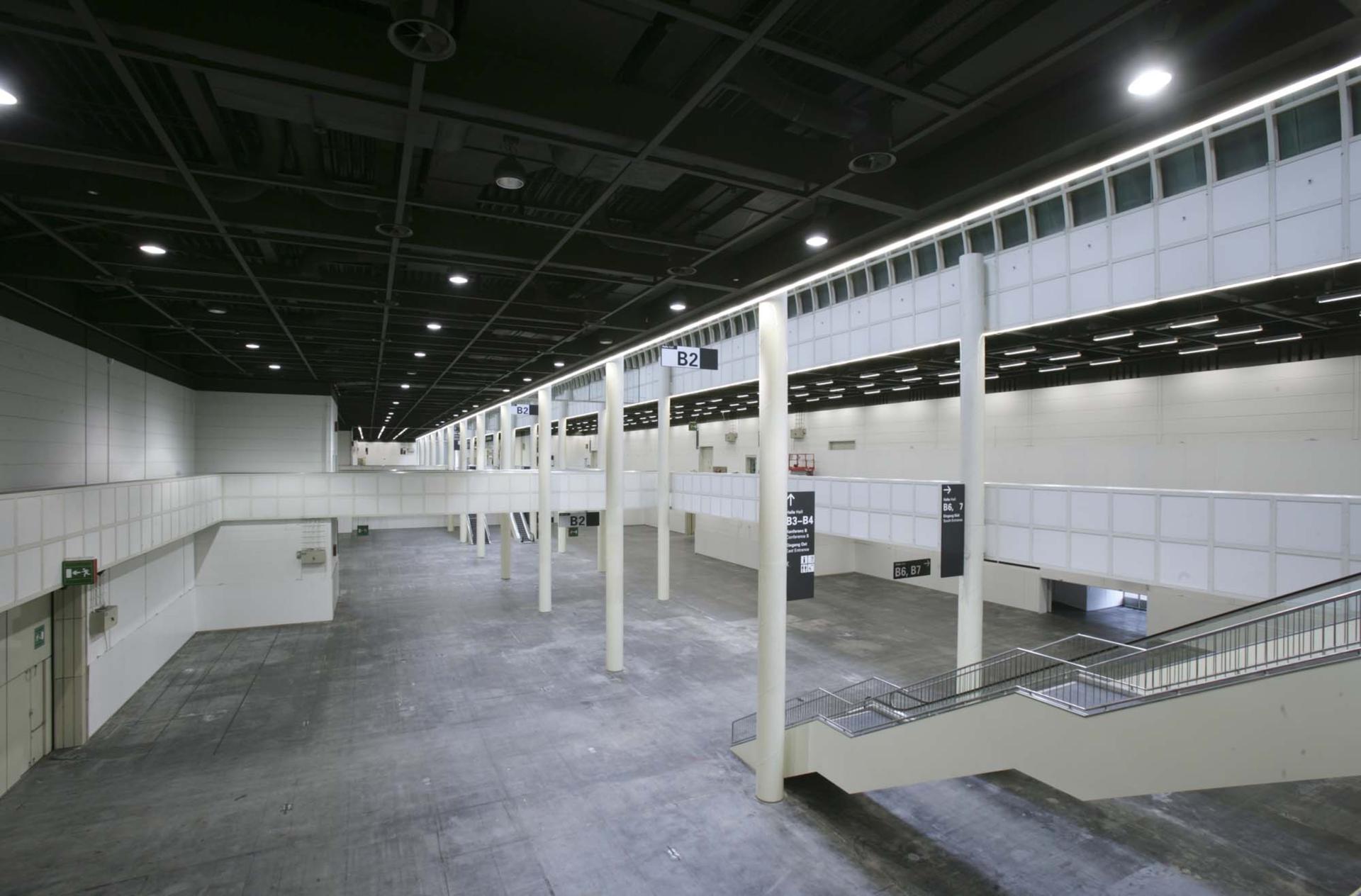 Hall B2 UF