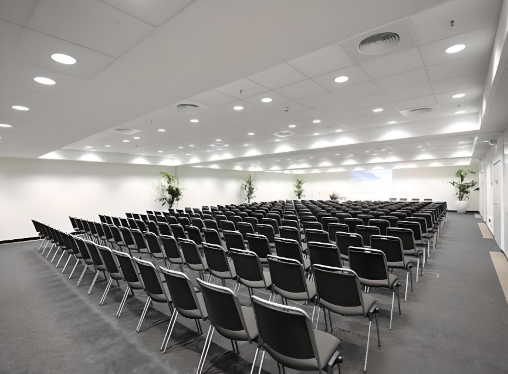 Conference Room Marseille Hall B3