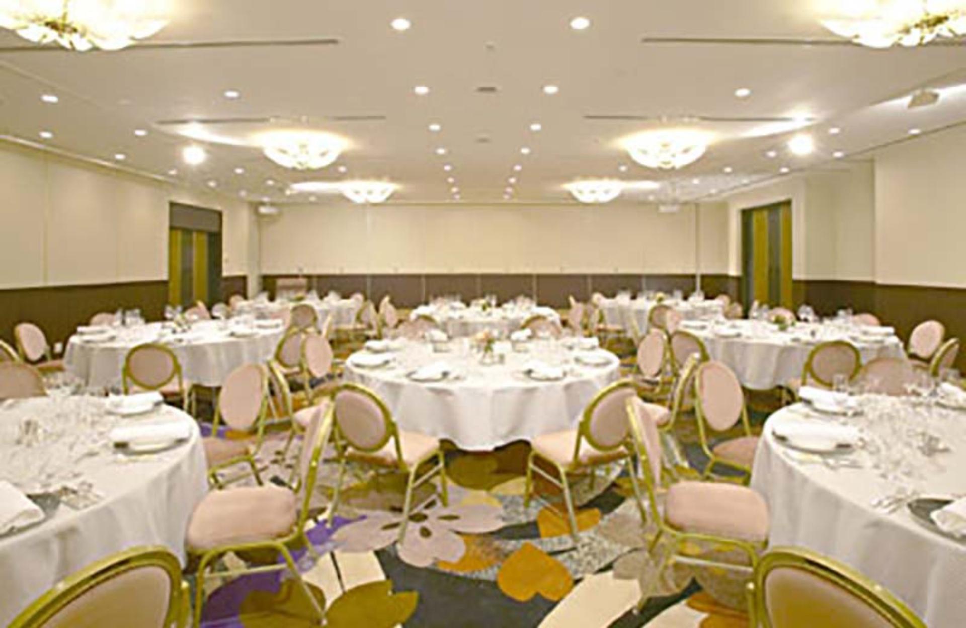  Royal Room
