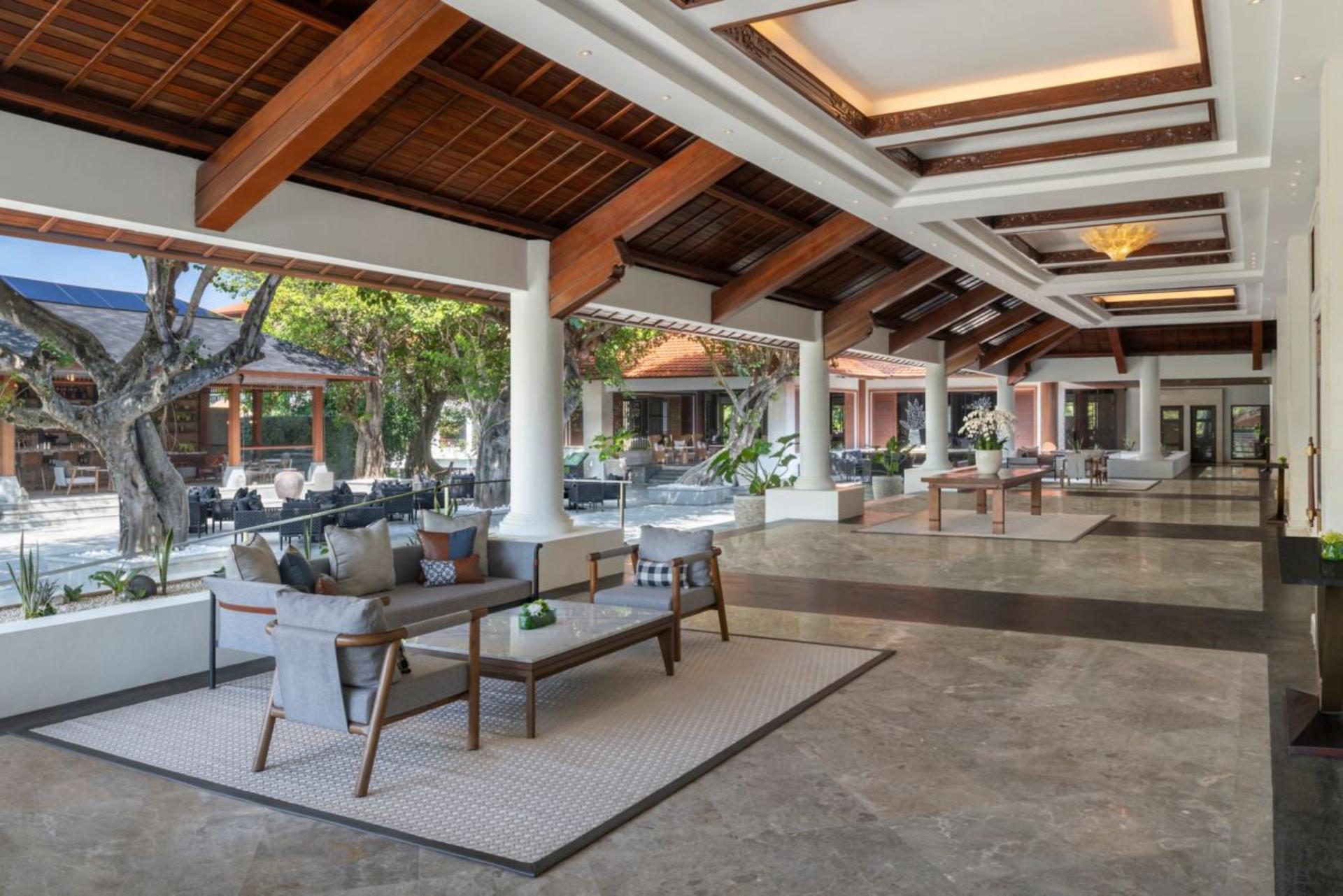 Ballroom Foyer area