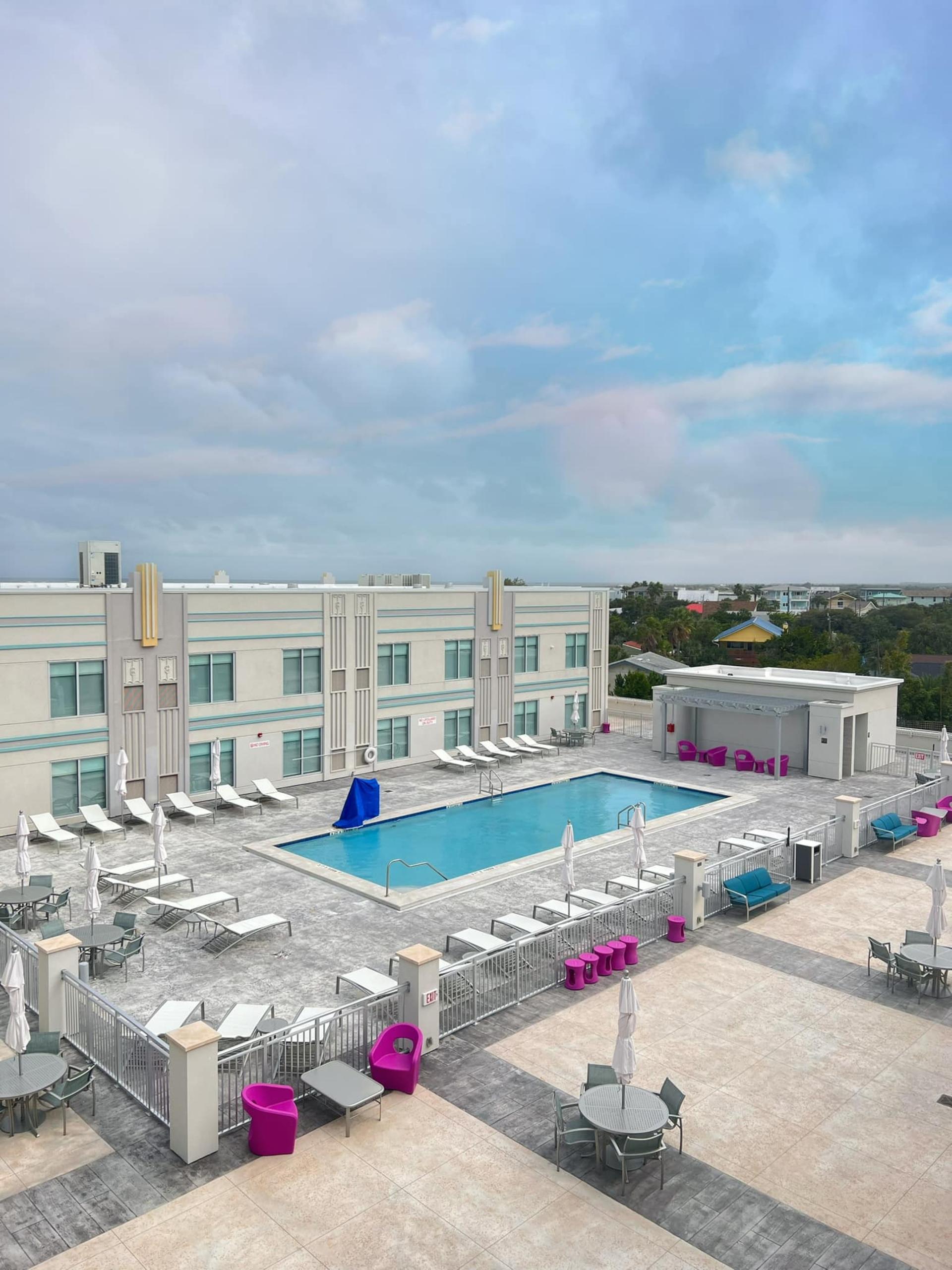 Rooftop Poolside Veranda