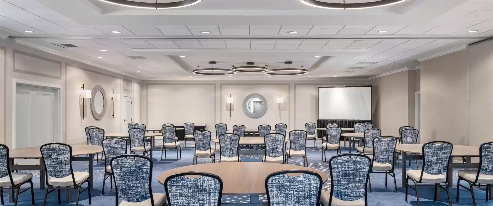 Salon B