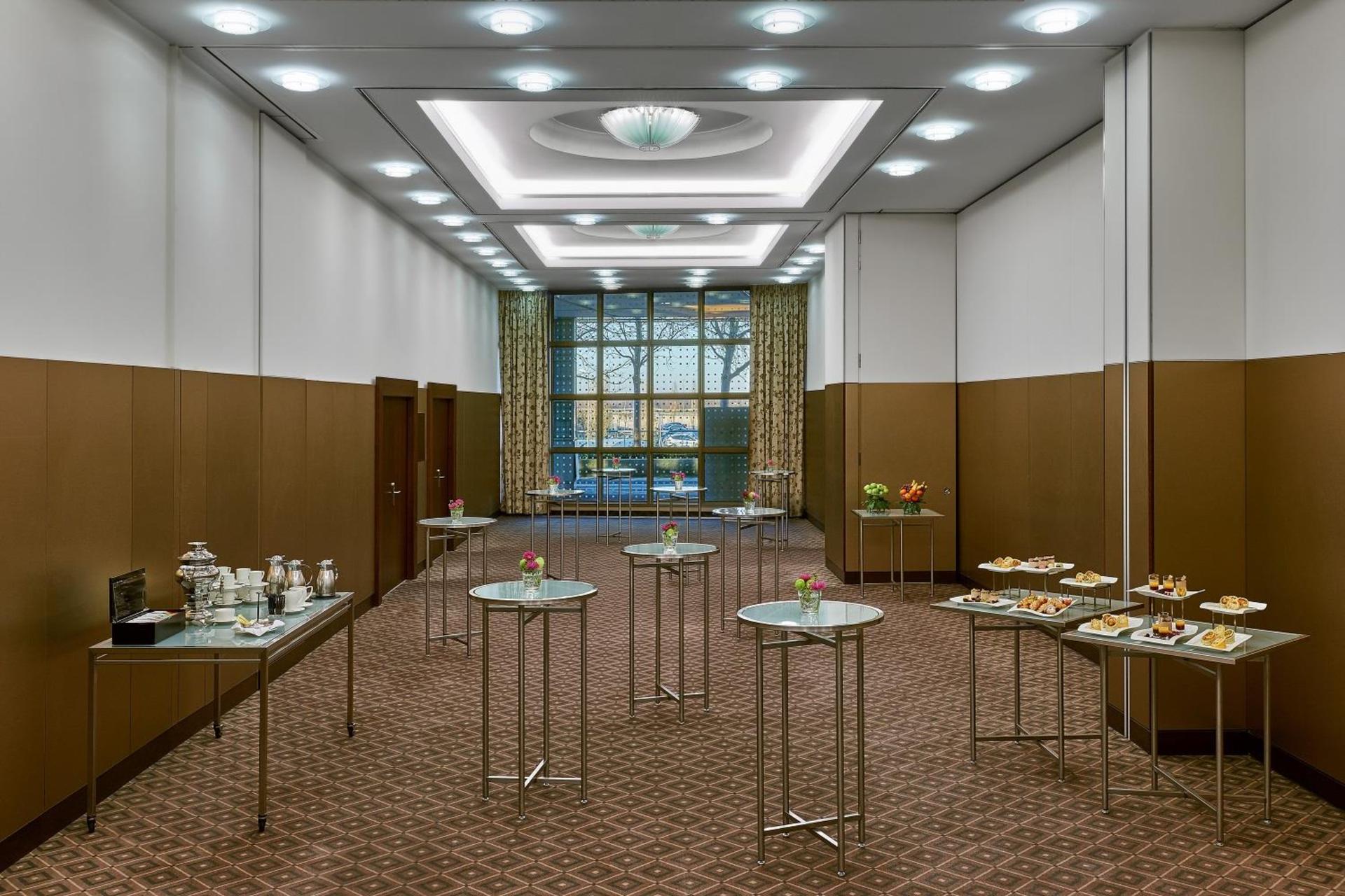 Foyer I+II