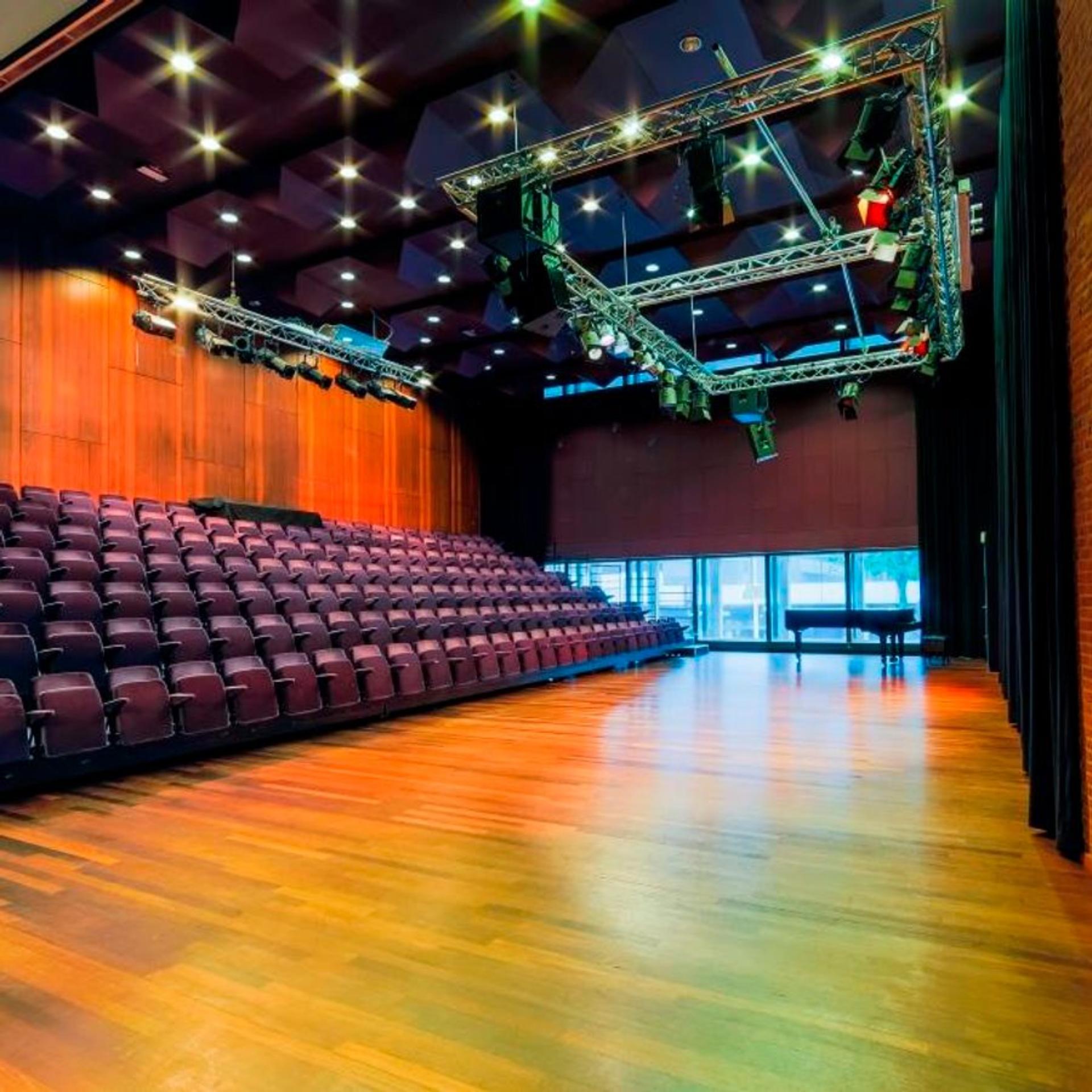 Eduard Flipse Hall