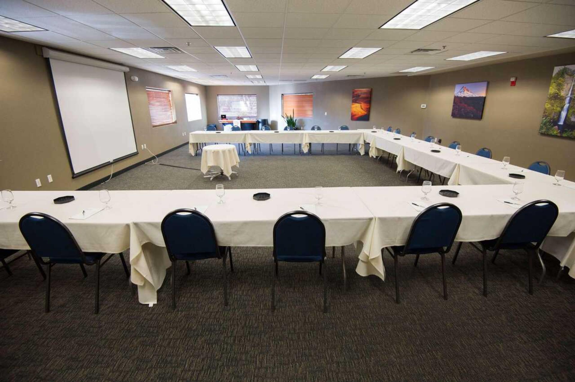 Concourse Room