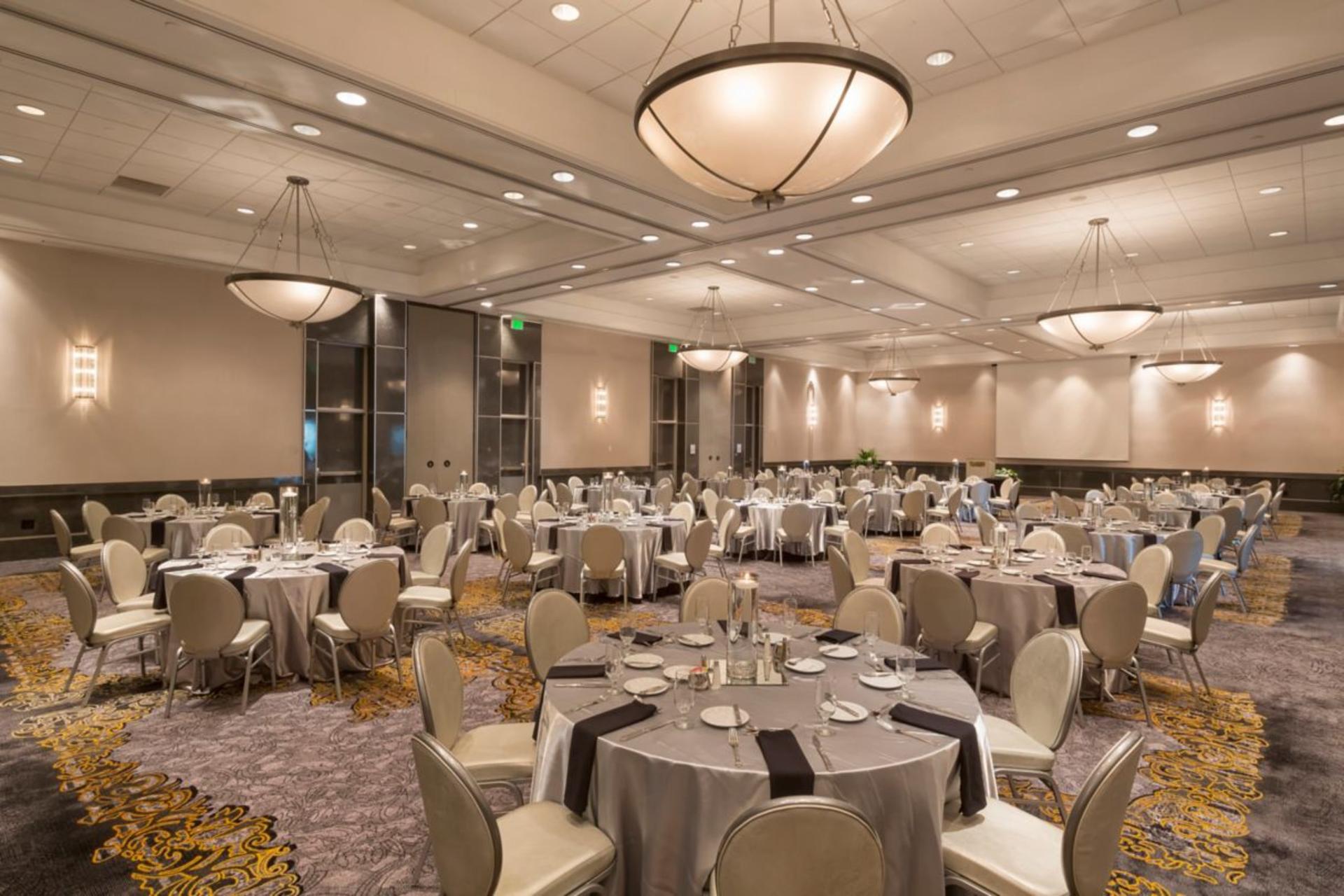 Grand Ballroom (Salons ABCD)