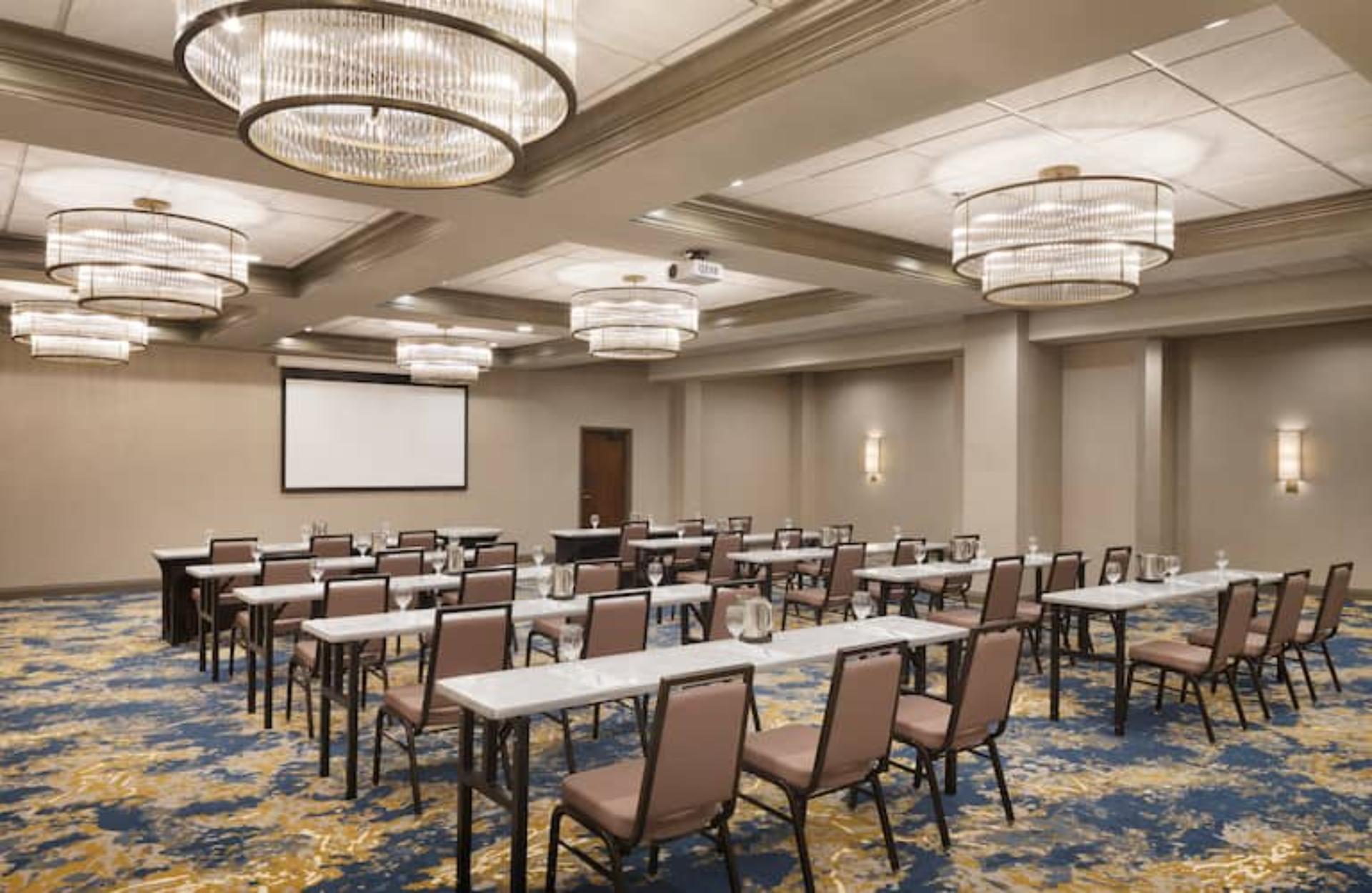 Capital Room